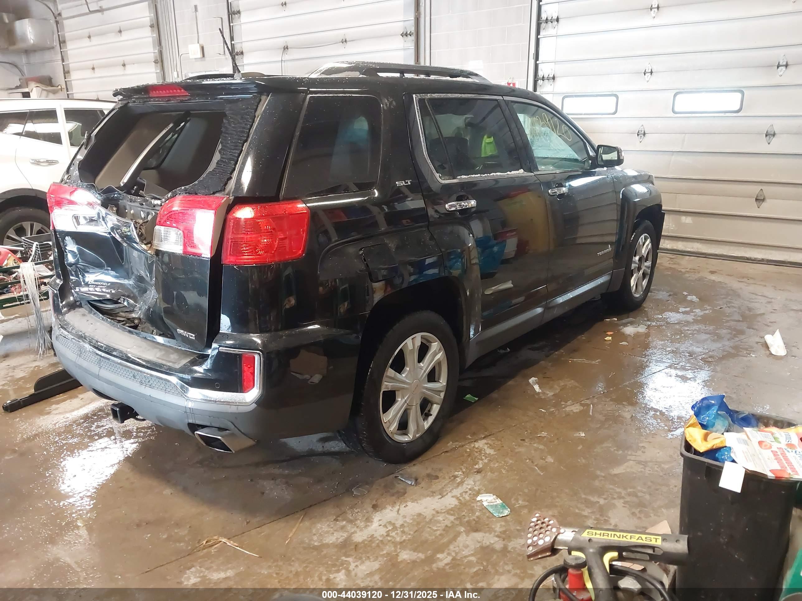GMC TERRAIN image 4
