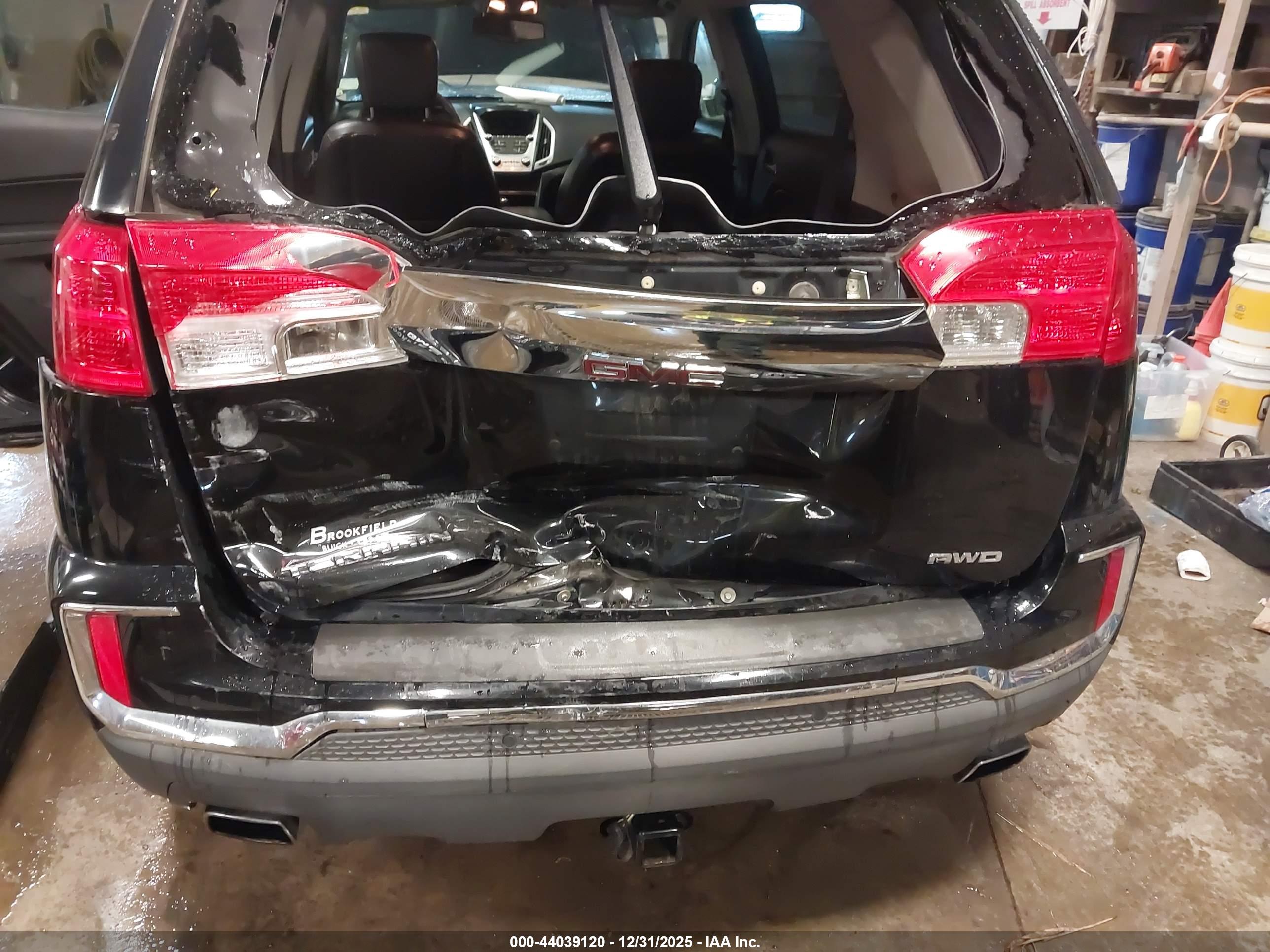 GMC TERRAIN image 6