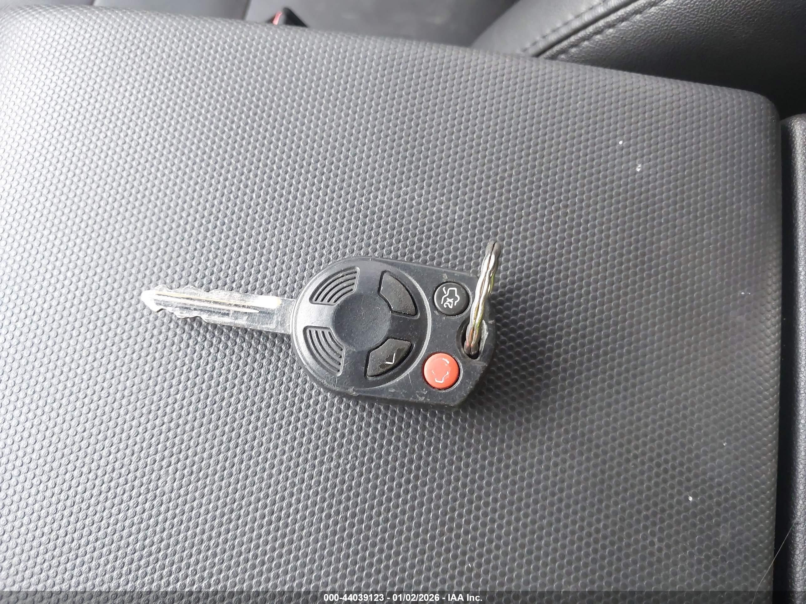 FORD ESCAPE image 11