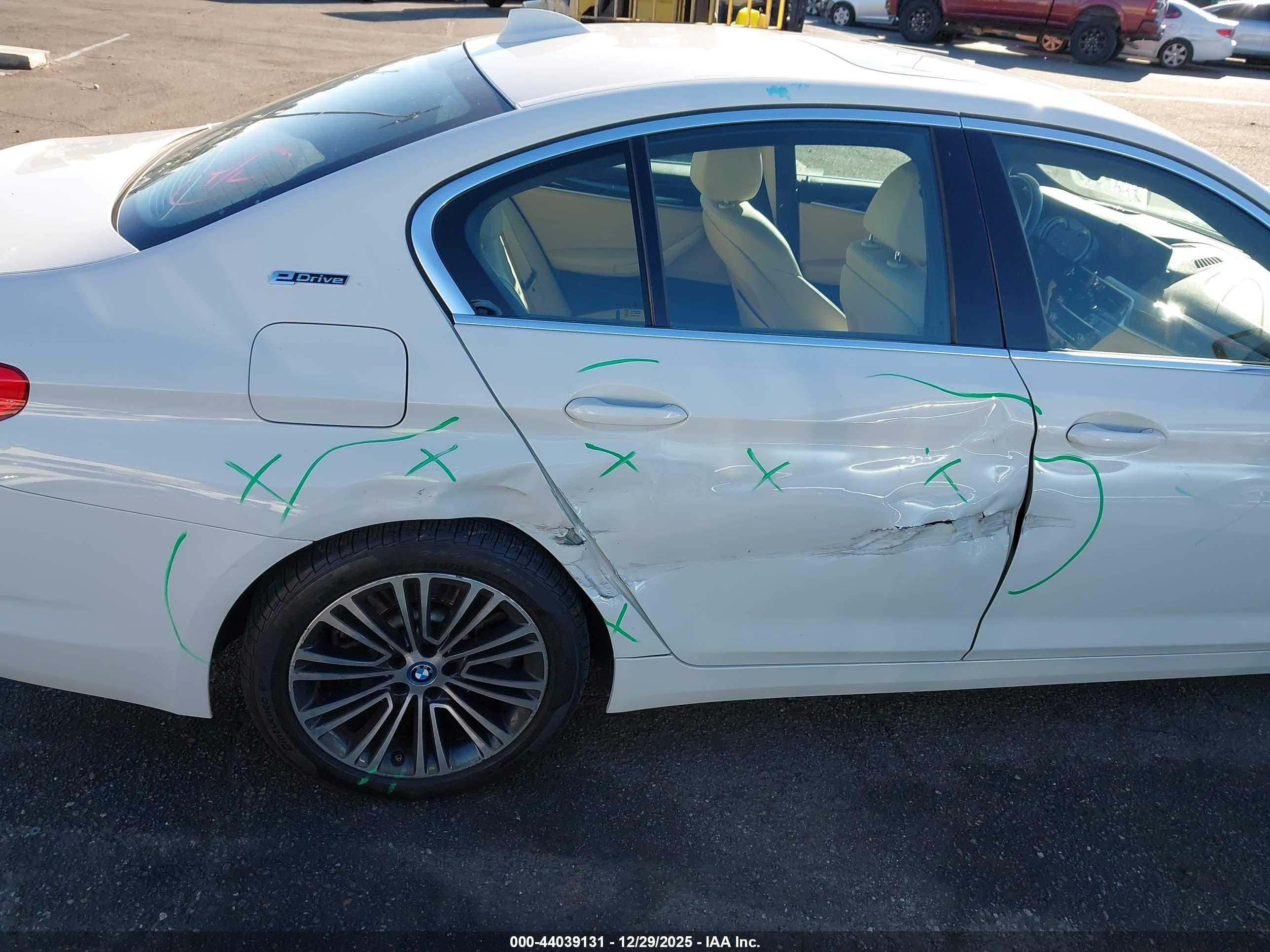 BMW 530E image 6