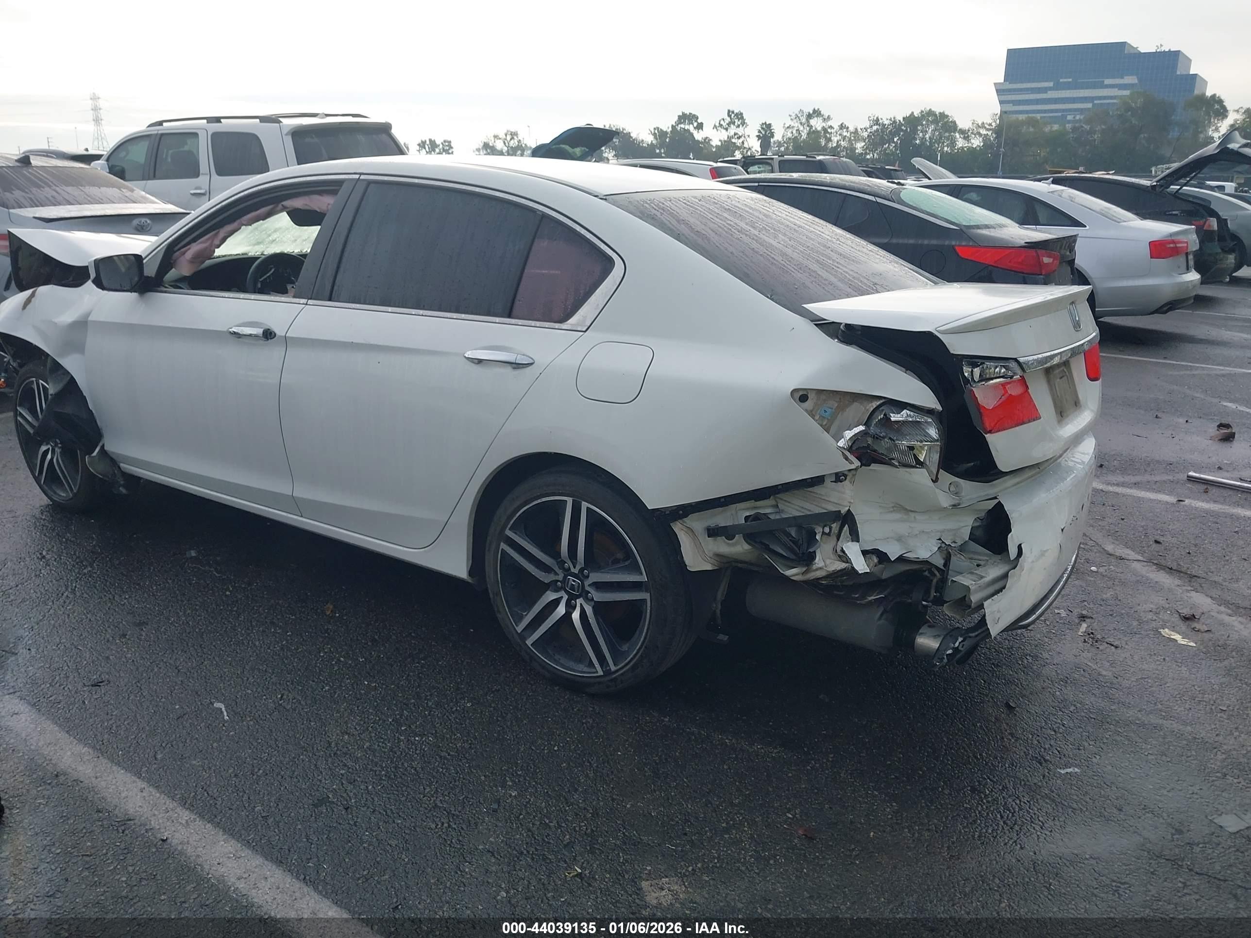 HONDA ACCORD image 3