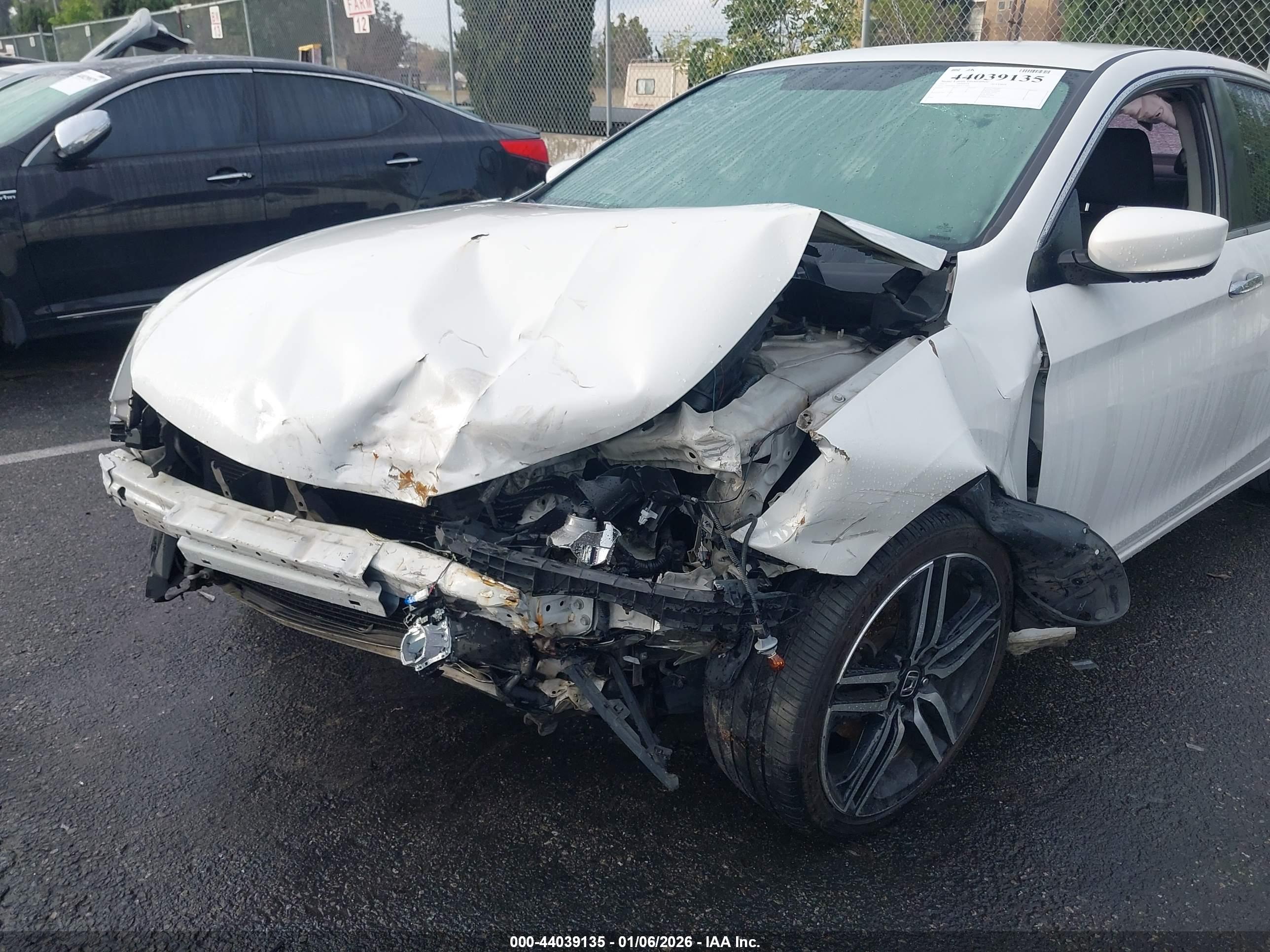 HONDA ACCORD image 6