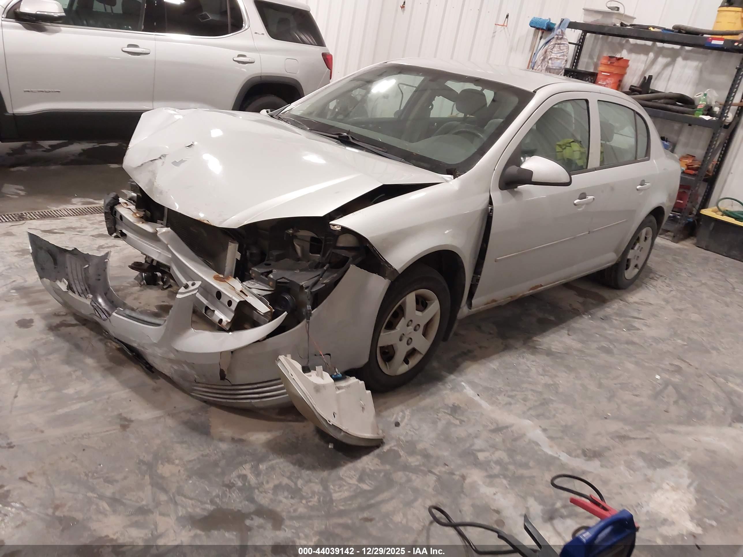 CHEVROLET COBALT image 2