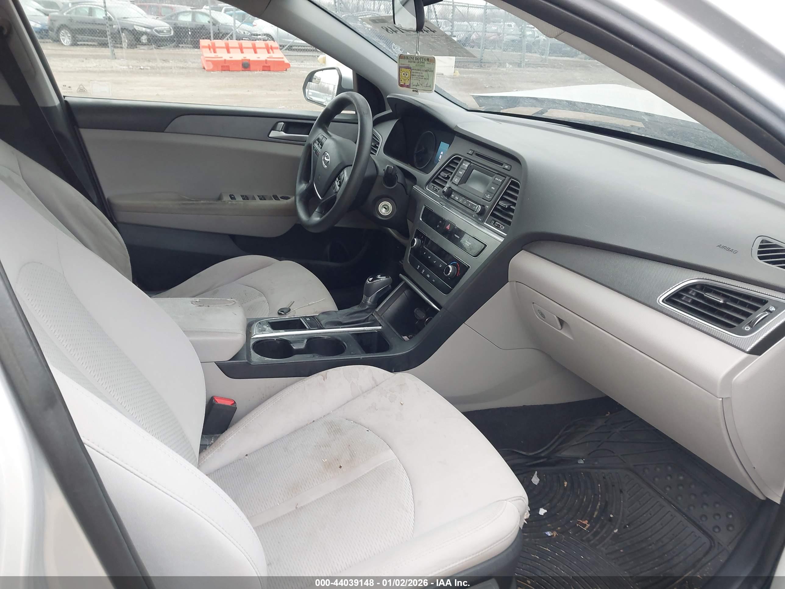 HYUNDAI SONATA image 5