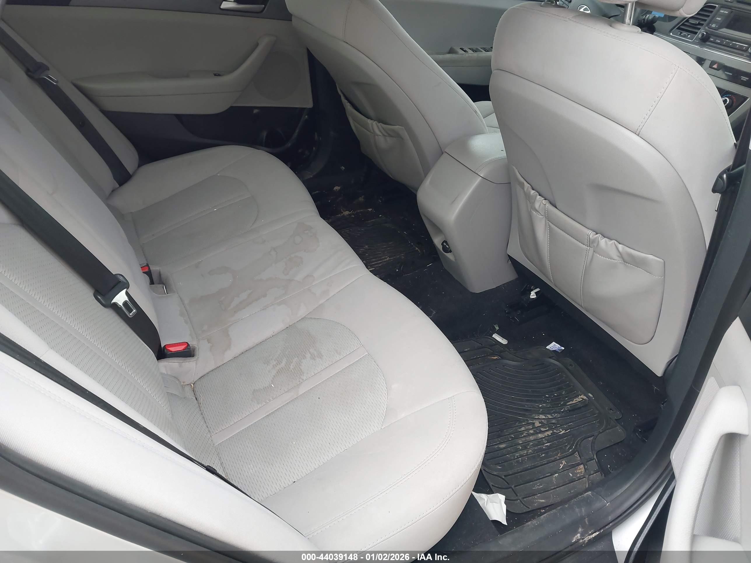 HYUNDAI SONATA image 8