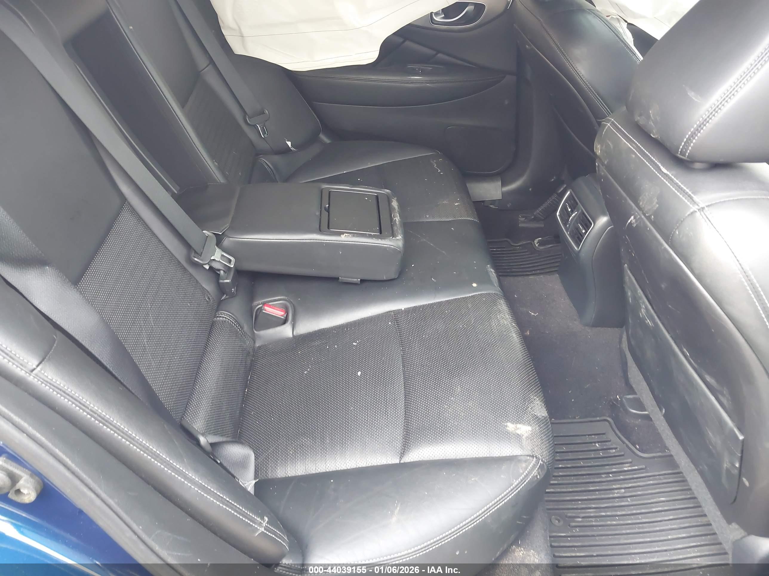 INFINITI Q50 image 8