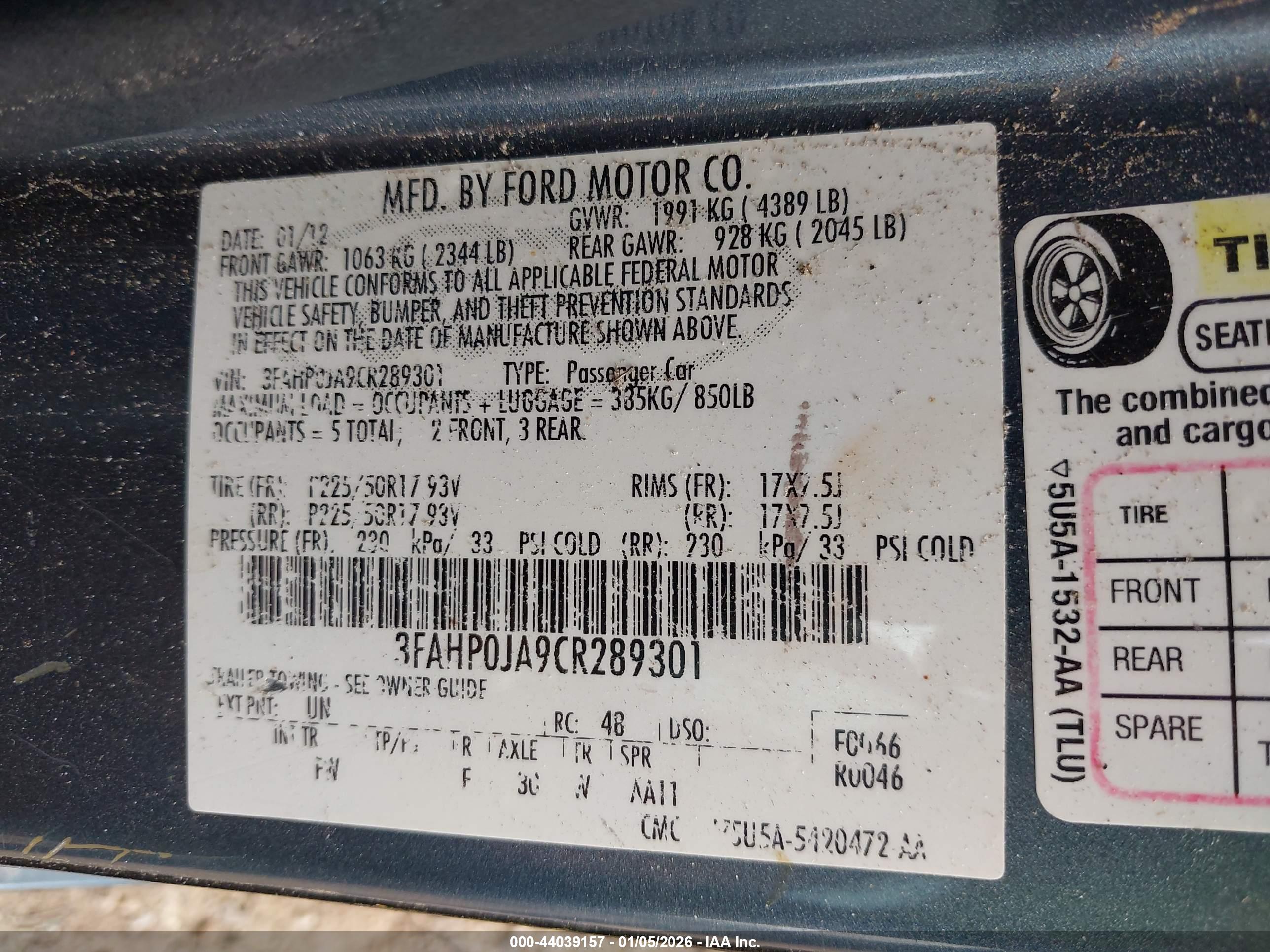 FORD FUSION image 9