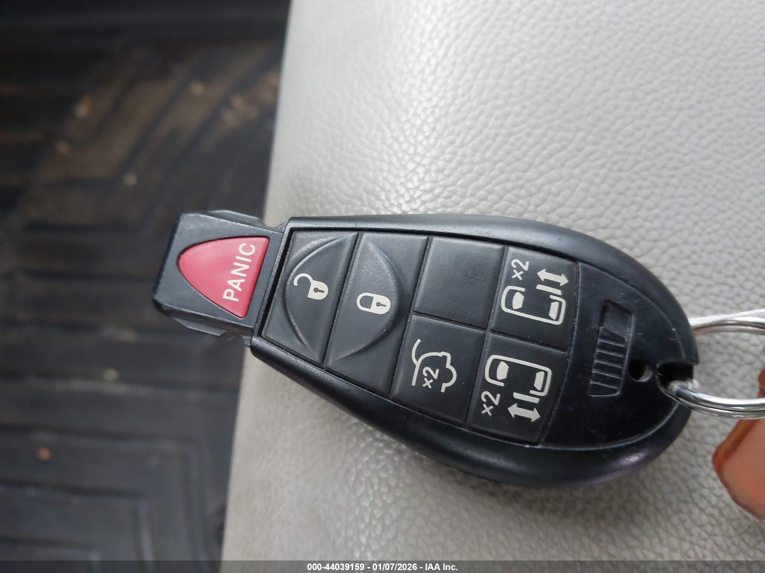 CHRYSLER TOWN image 11