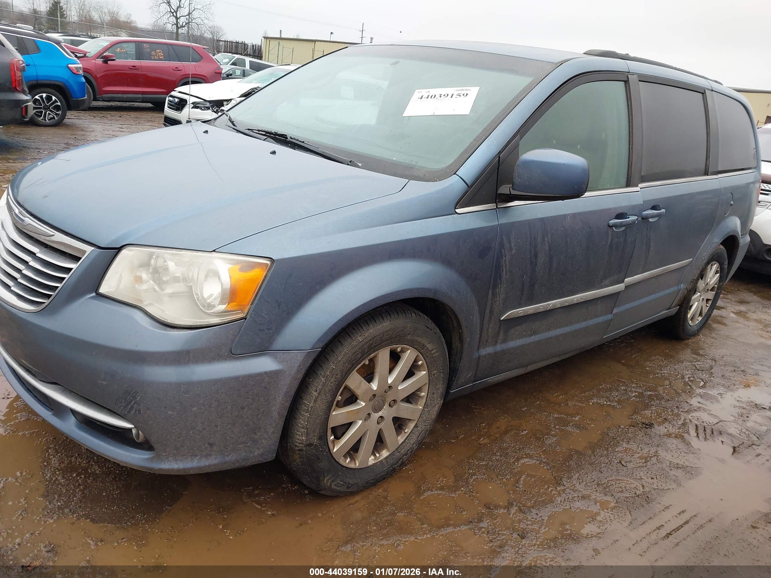 CHRYSLER TOWN image 2