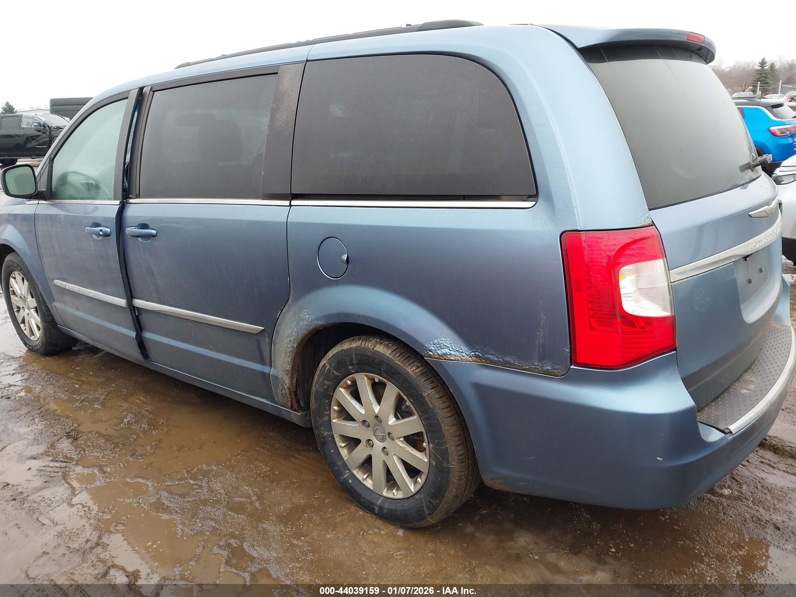 CHRYSLER TOWN image 4