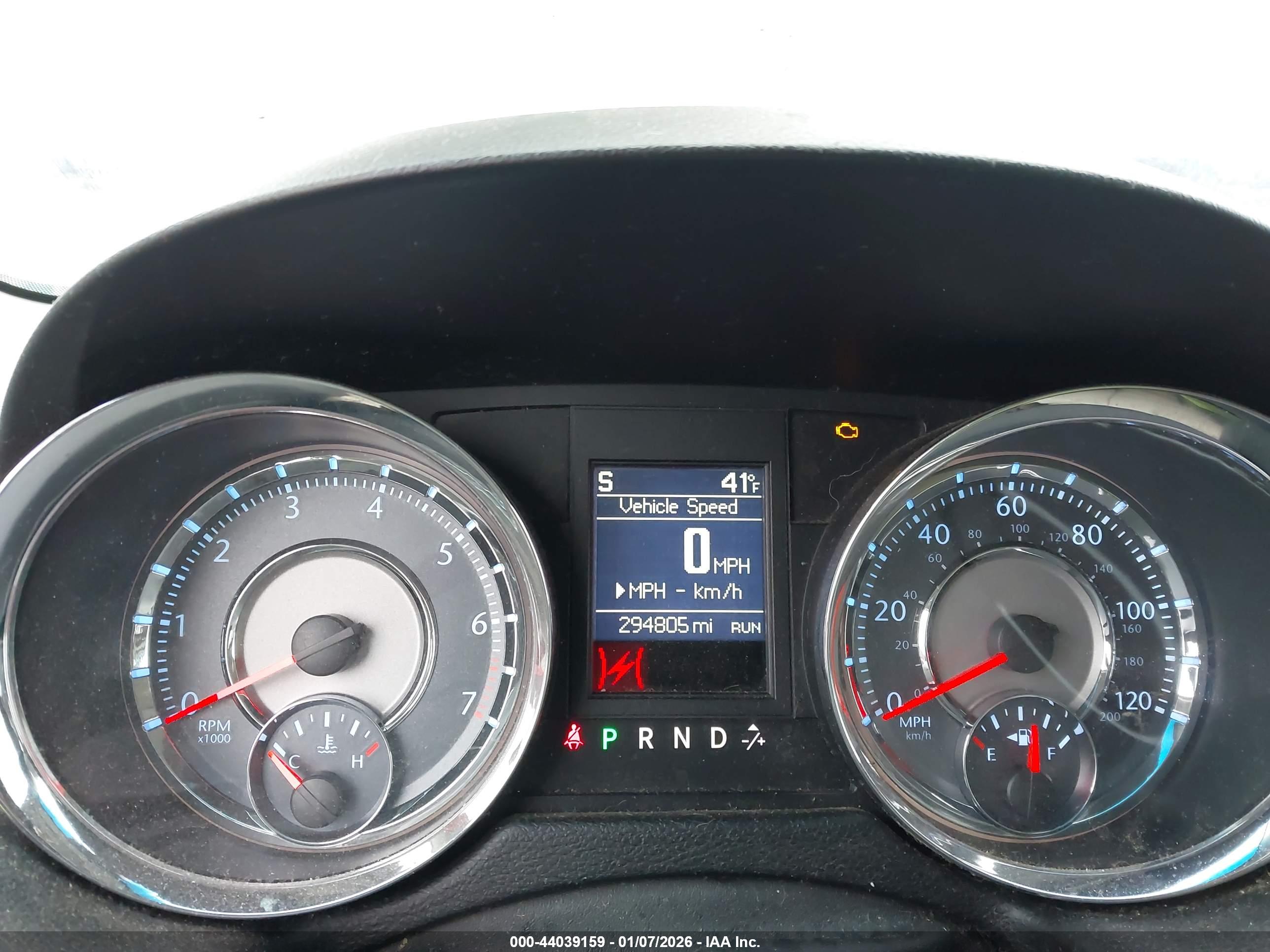 CHRYSLER TOWN image 7