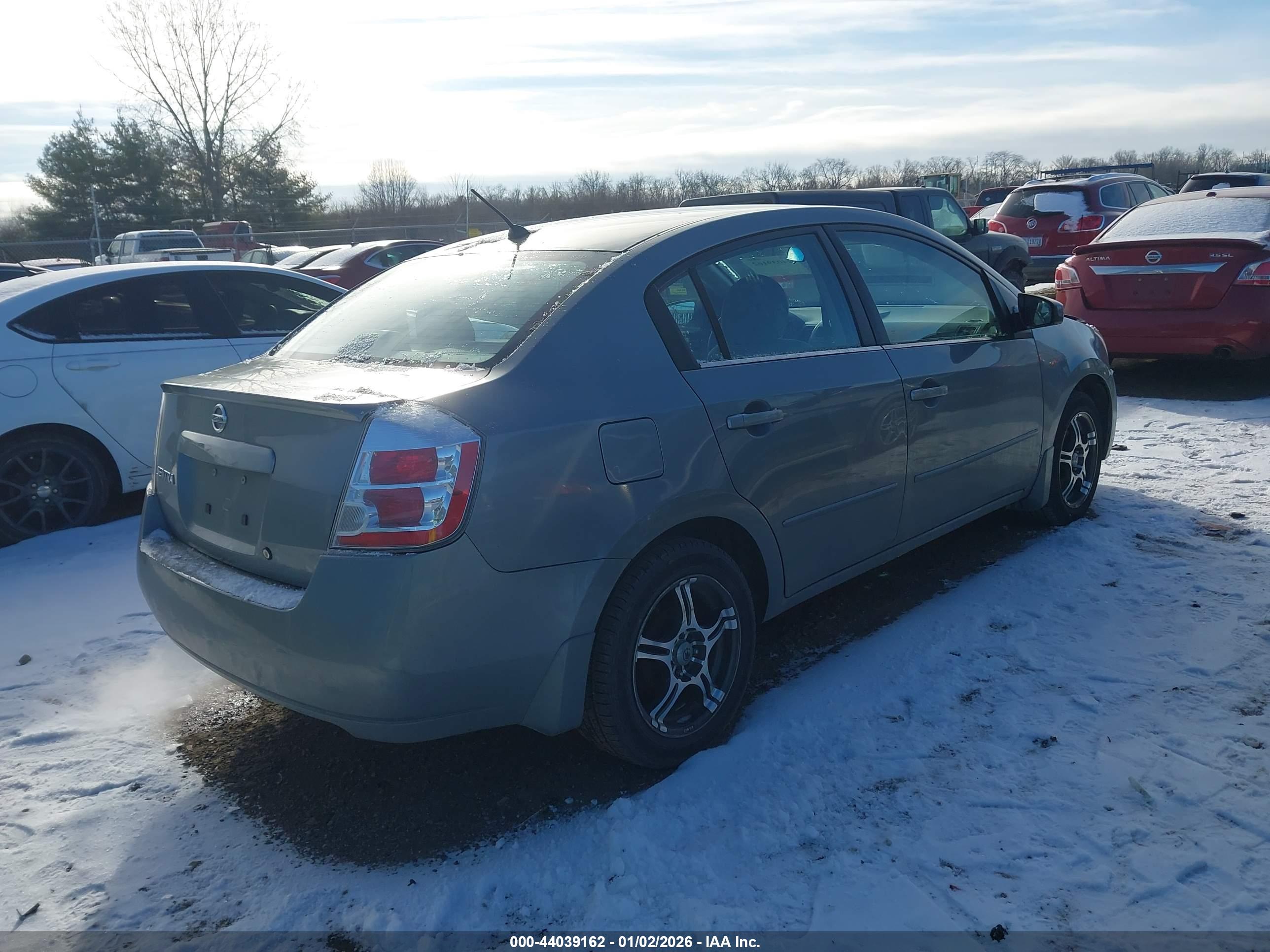 NISSAN SENTRA image 4