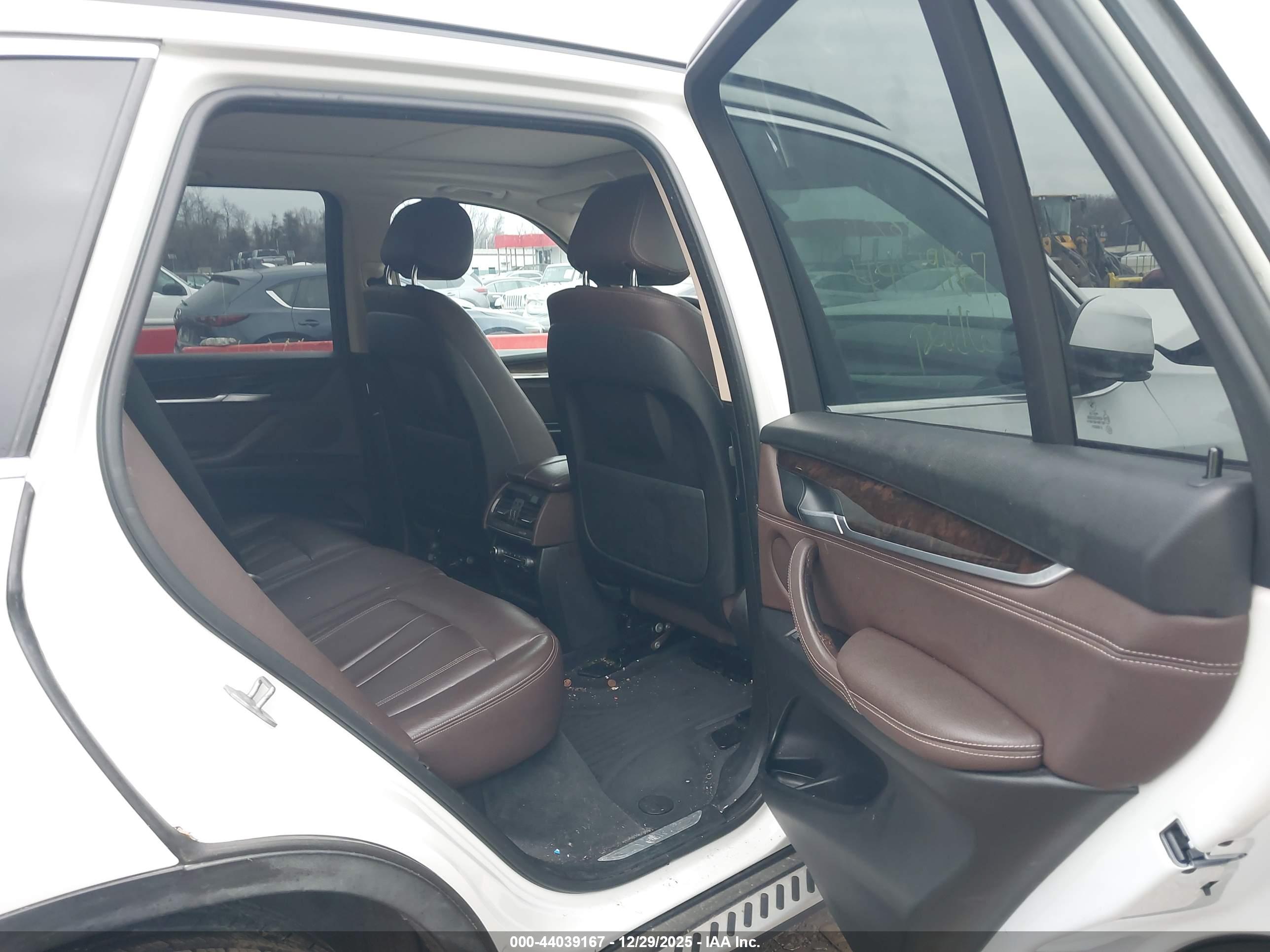 BMW X5 image 8