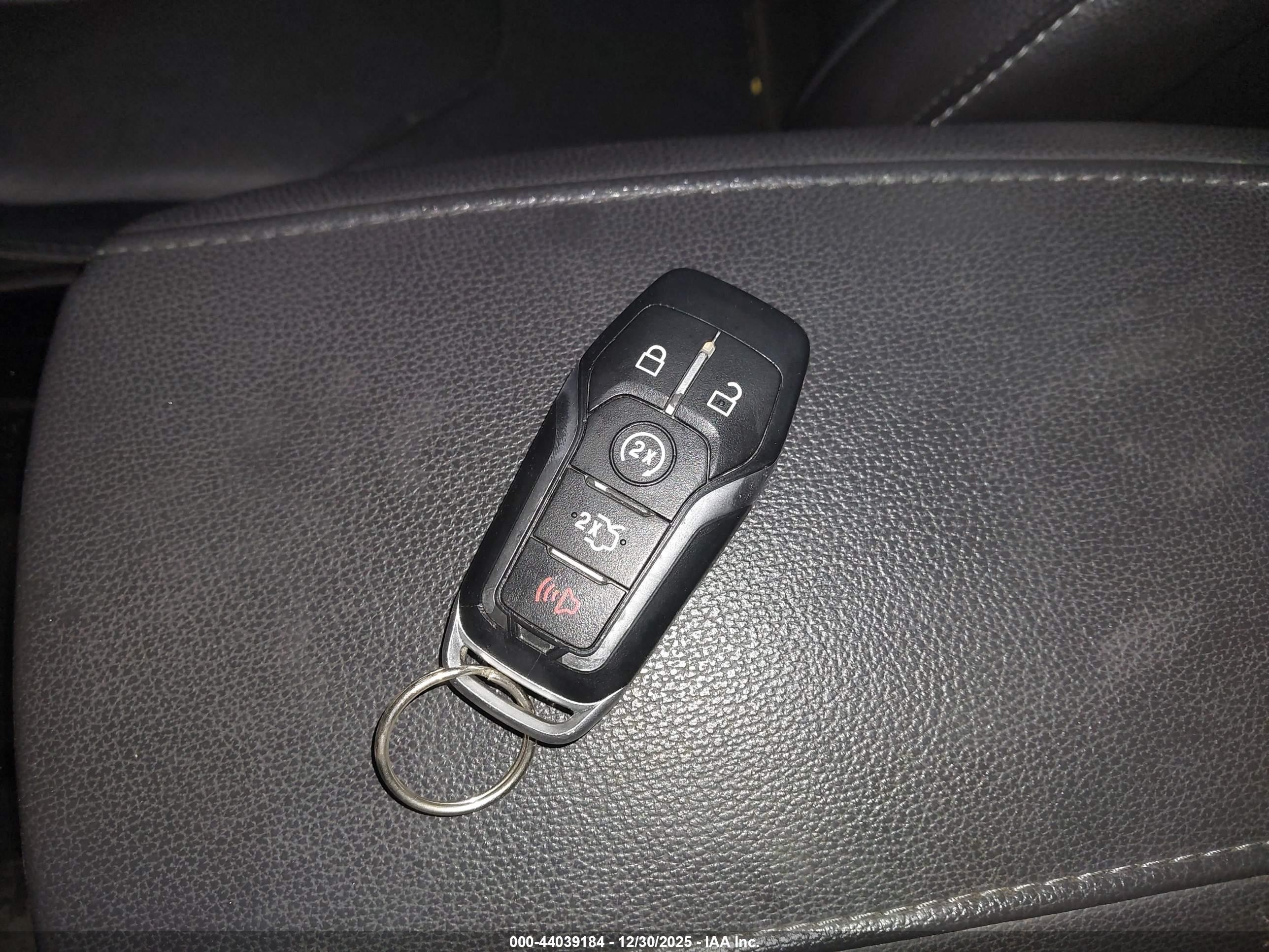 FORD FUSION image 11