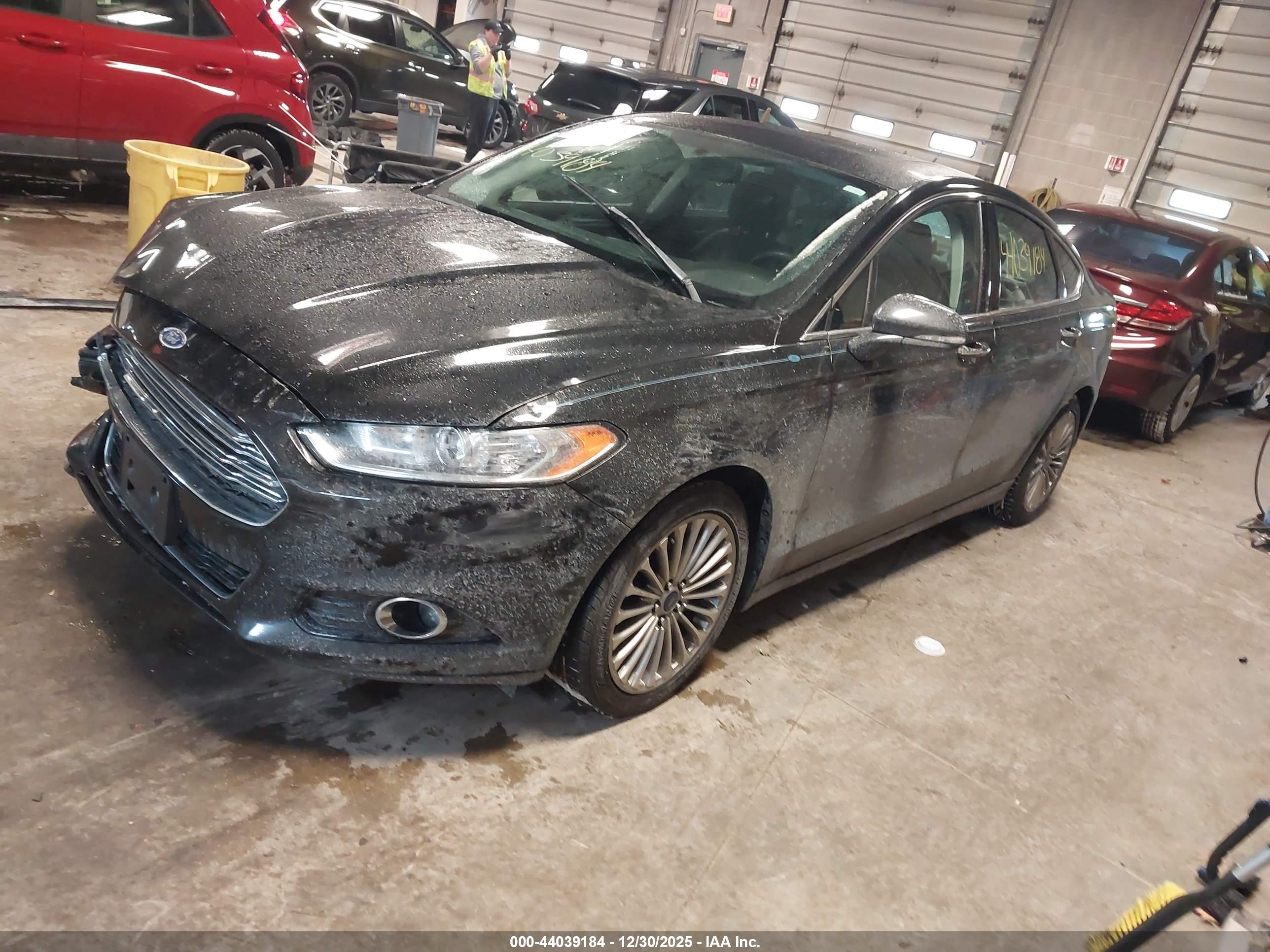 FORD FUSION image 2