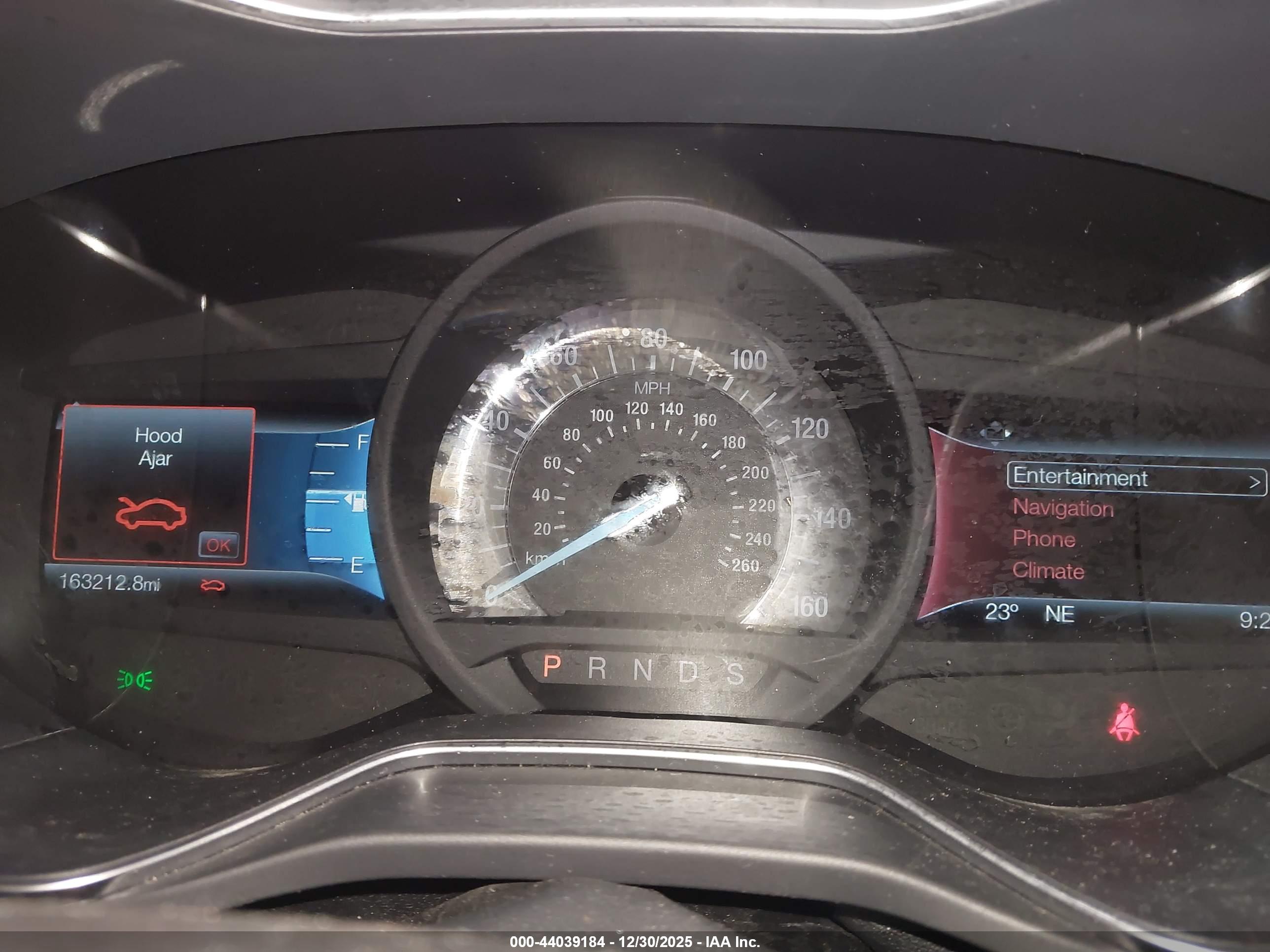 FORD FUSION image 7