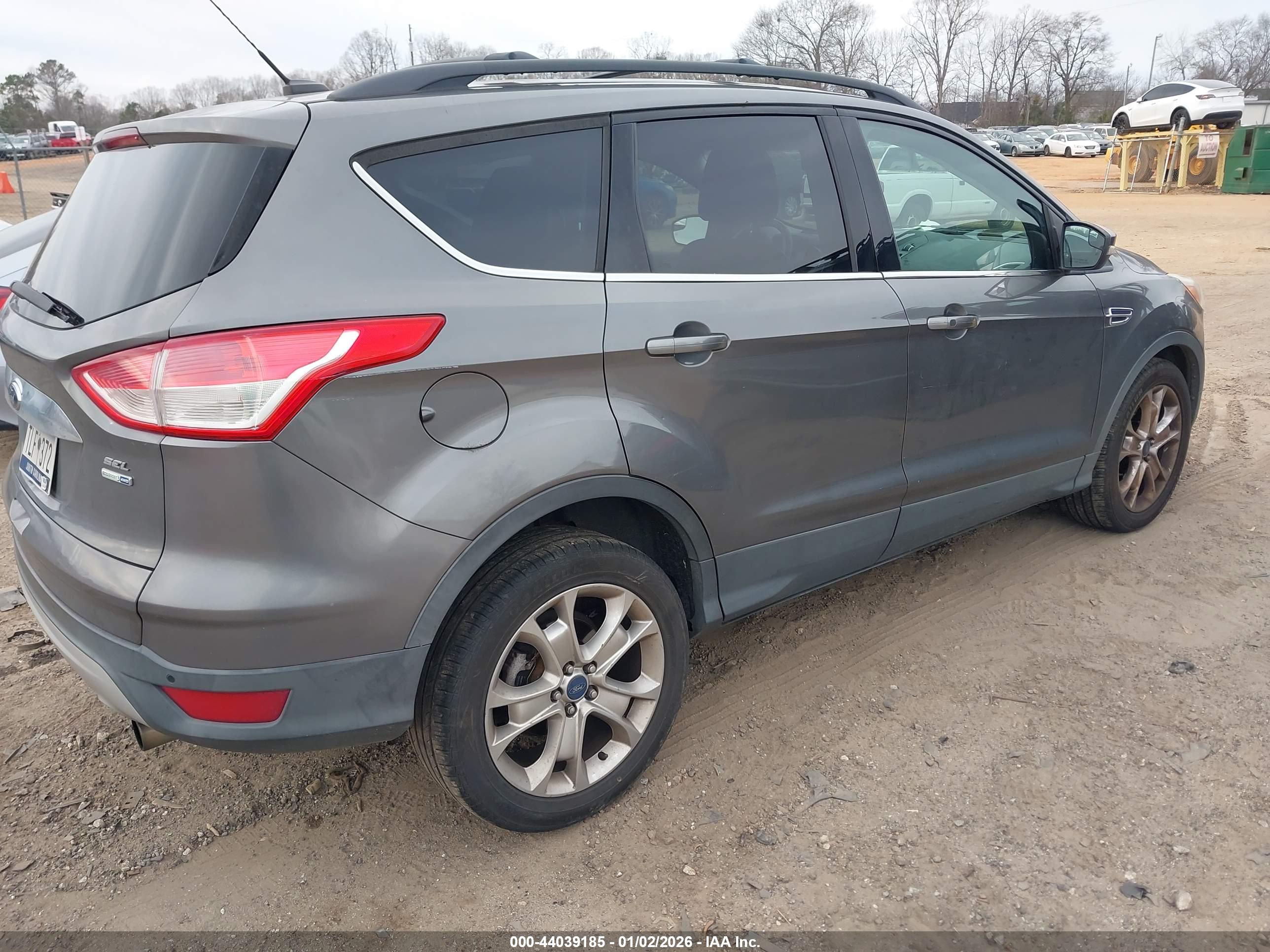 FORD ESCAPE image 4