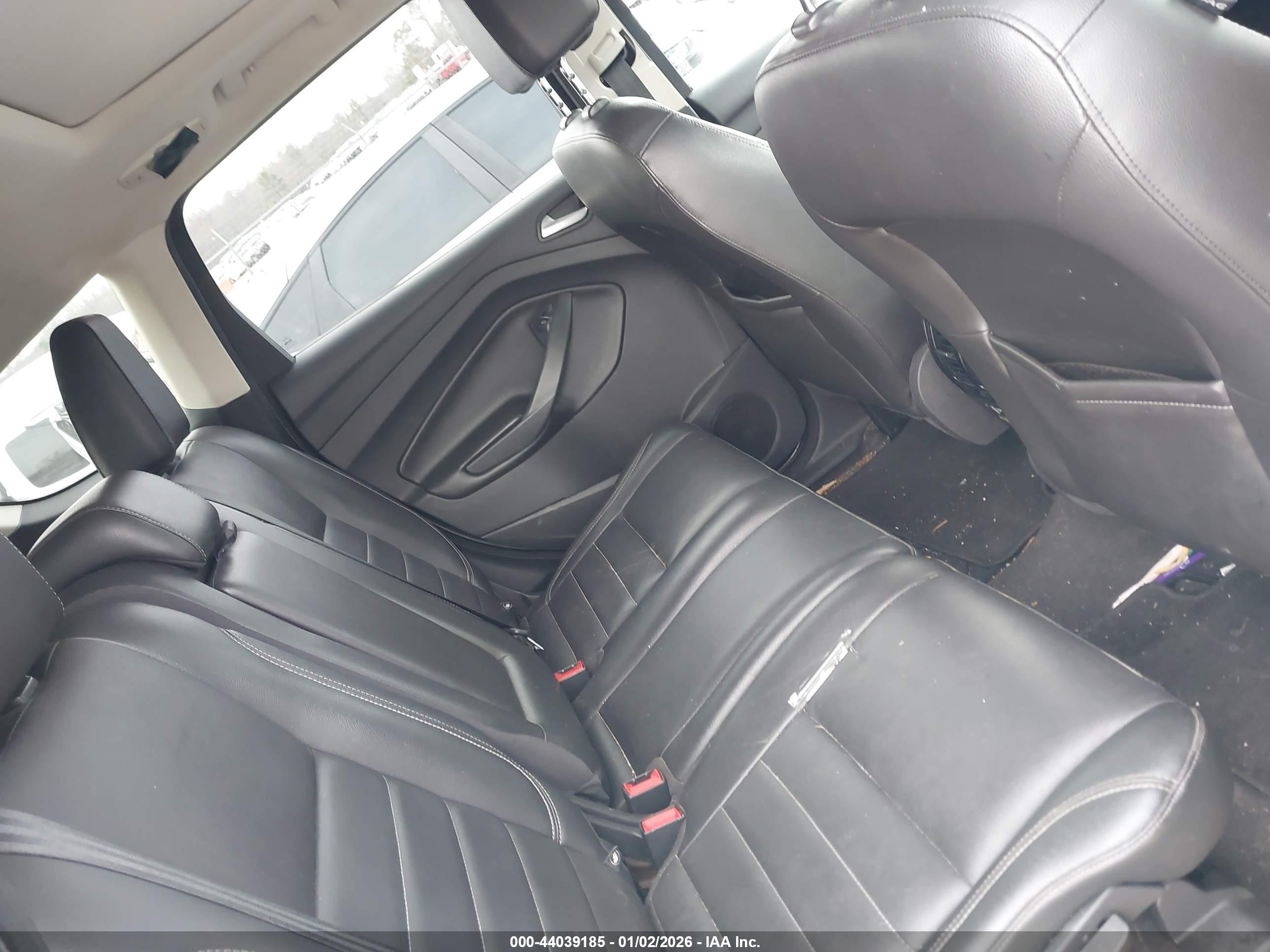 FORD ESCAPE image 8