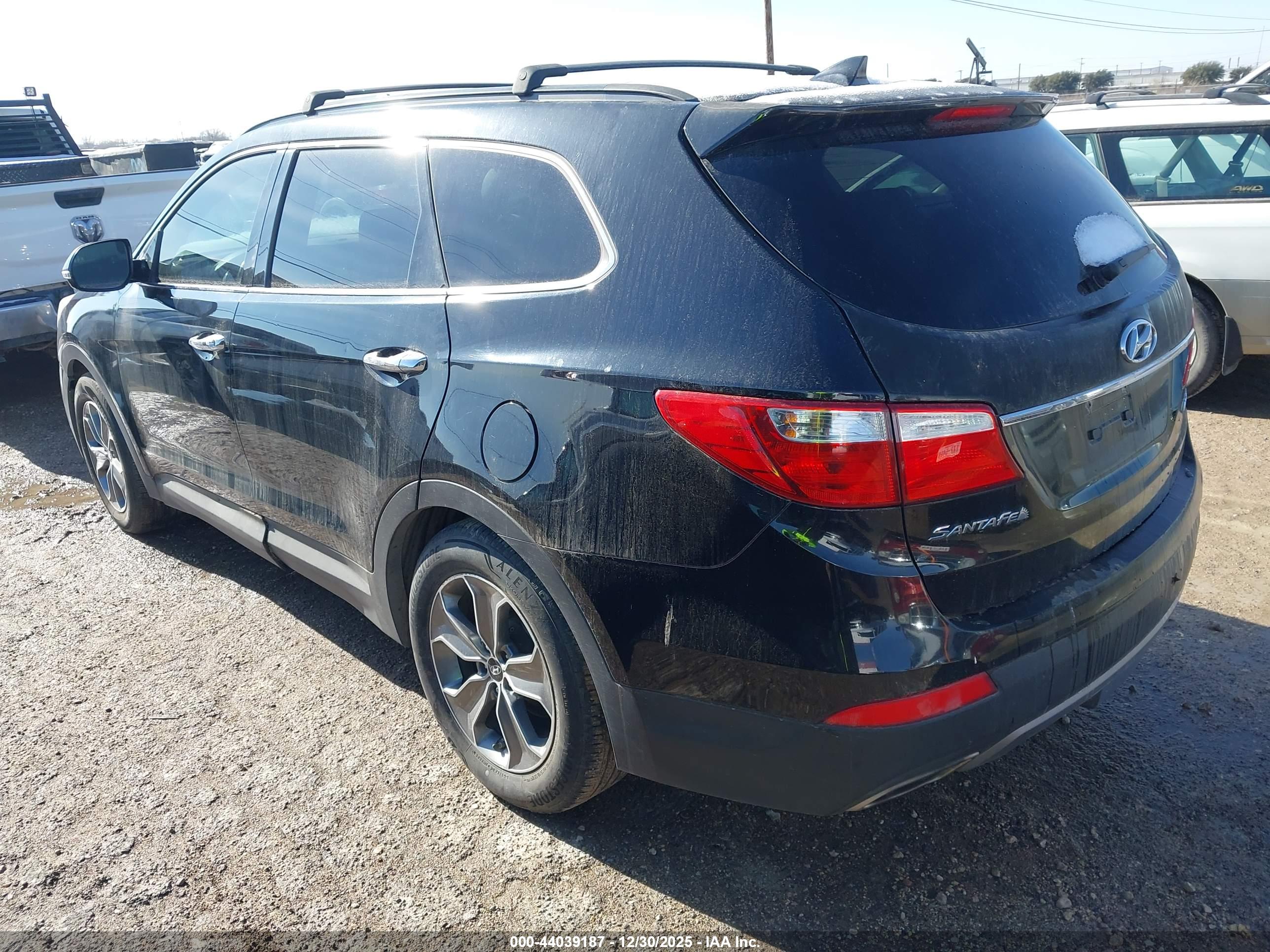 HYUNDAI SANTA image 3