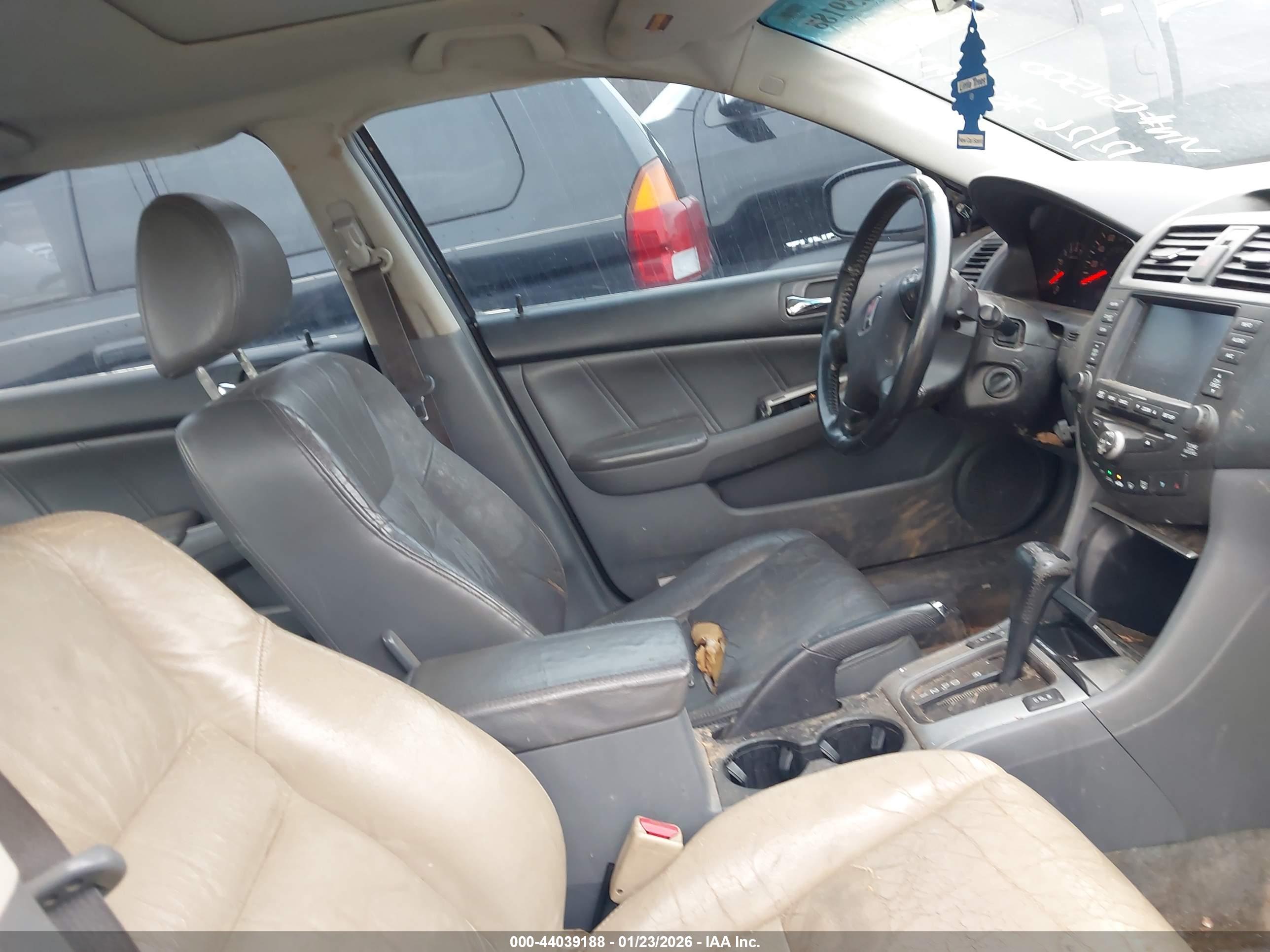 HONDA ACCORD image 5