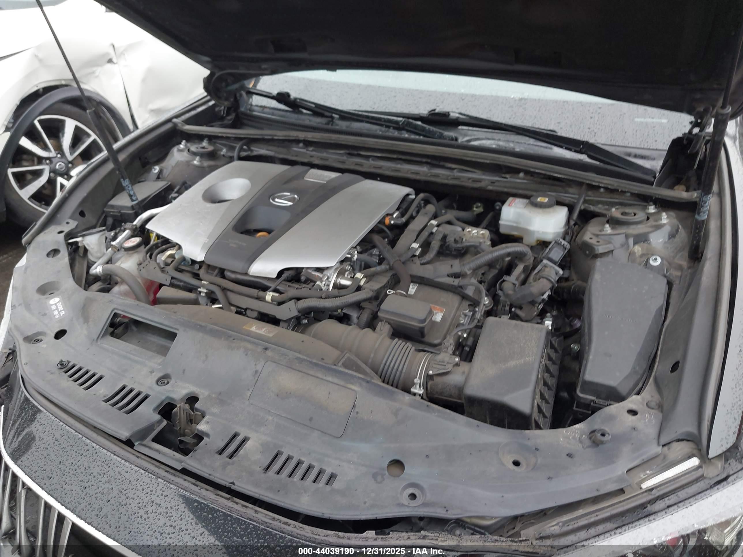 LEXUS ES image 10