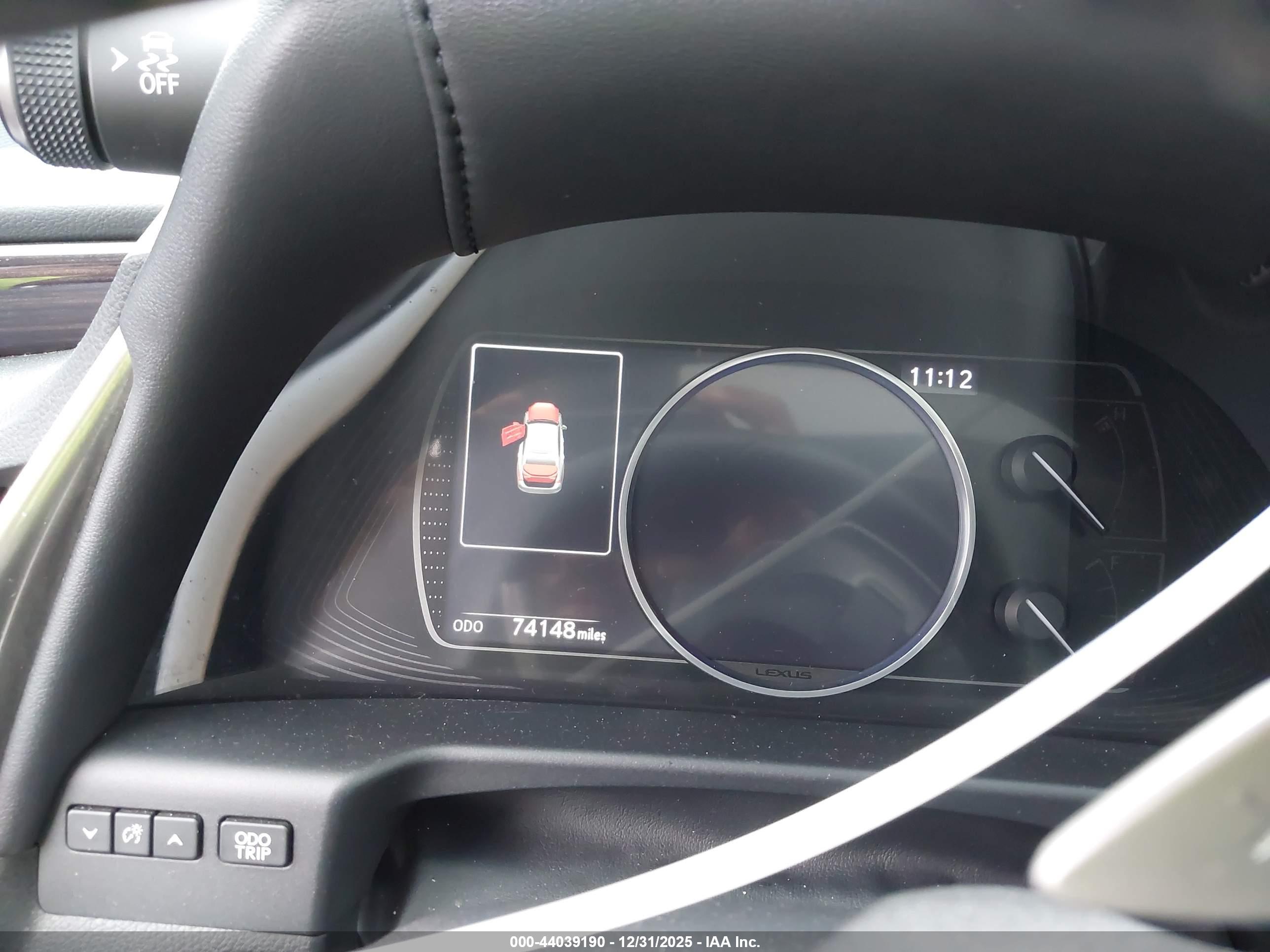 LEXUS ES image 7
