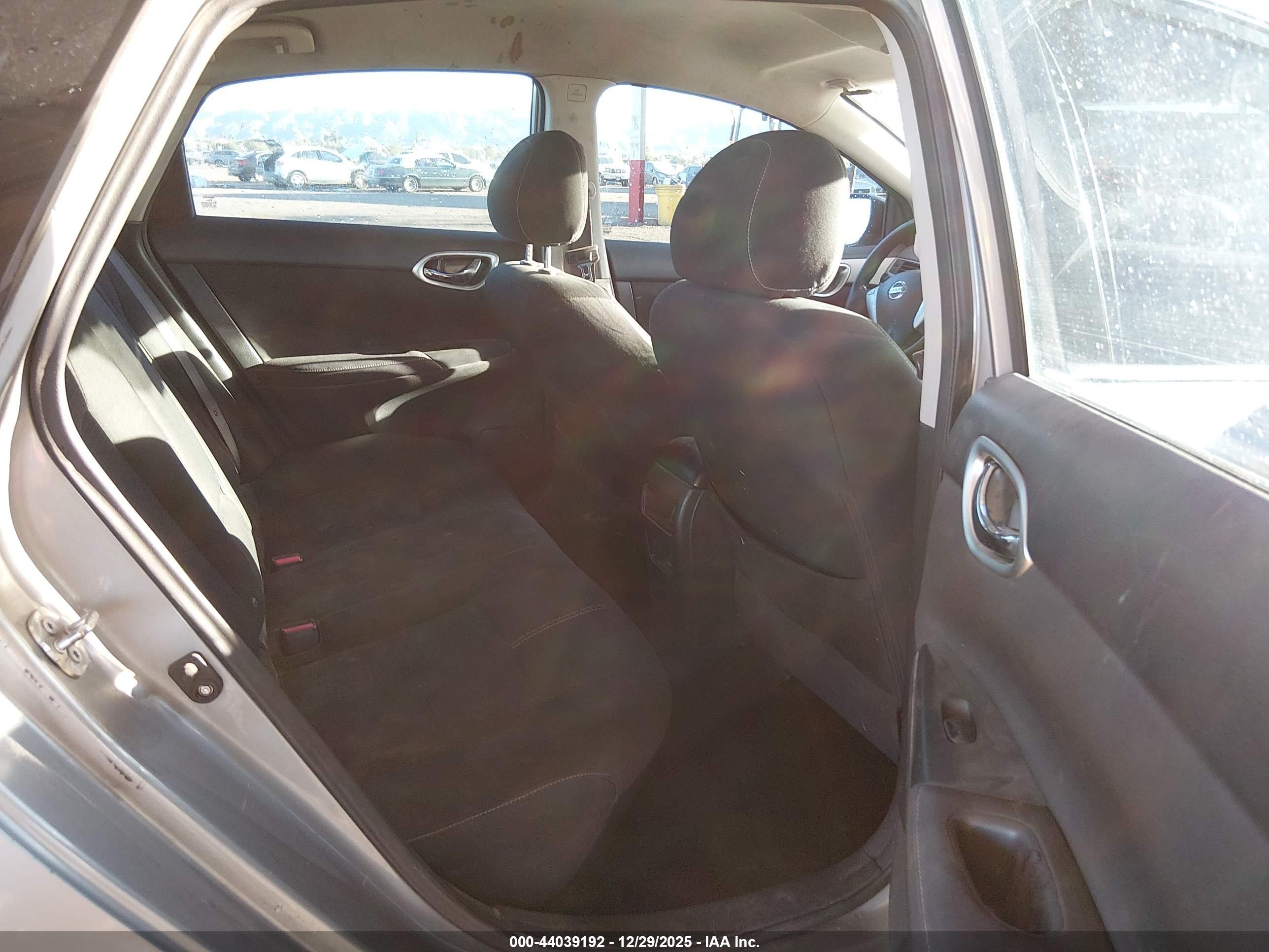 NISSAN SENTRA image 8