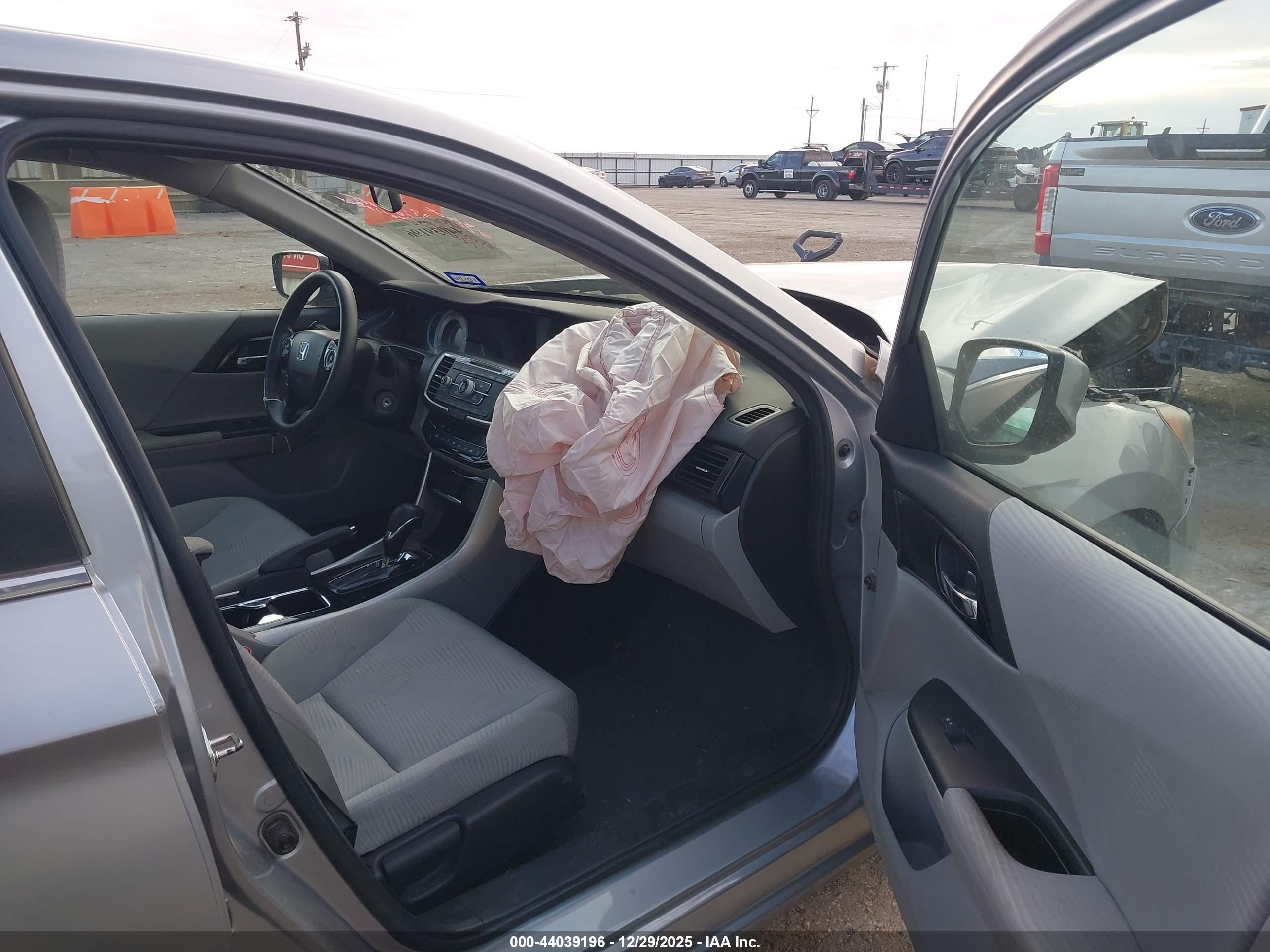 HONDA ACCORD image 5