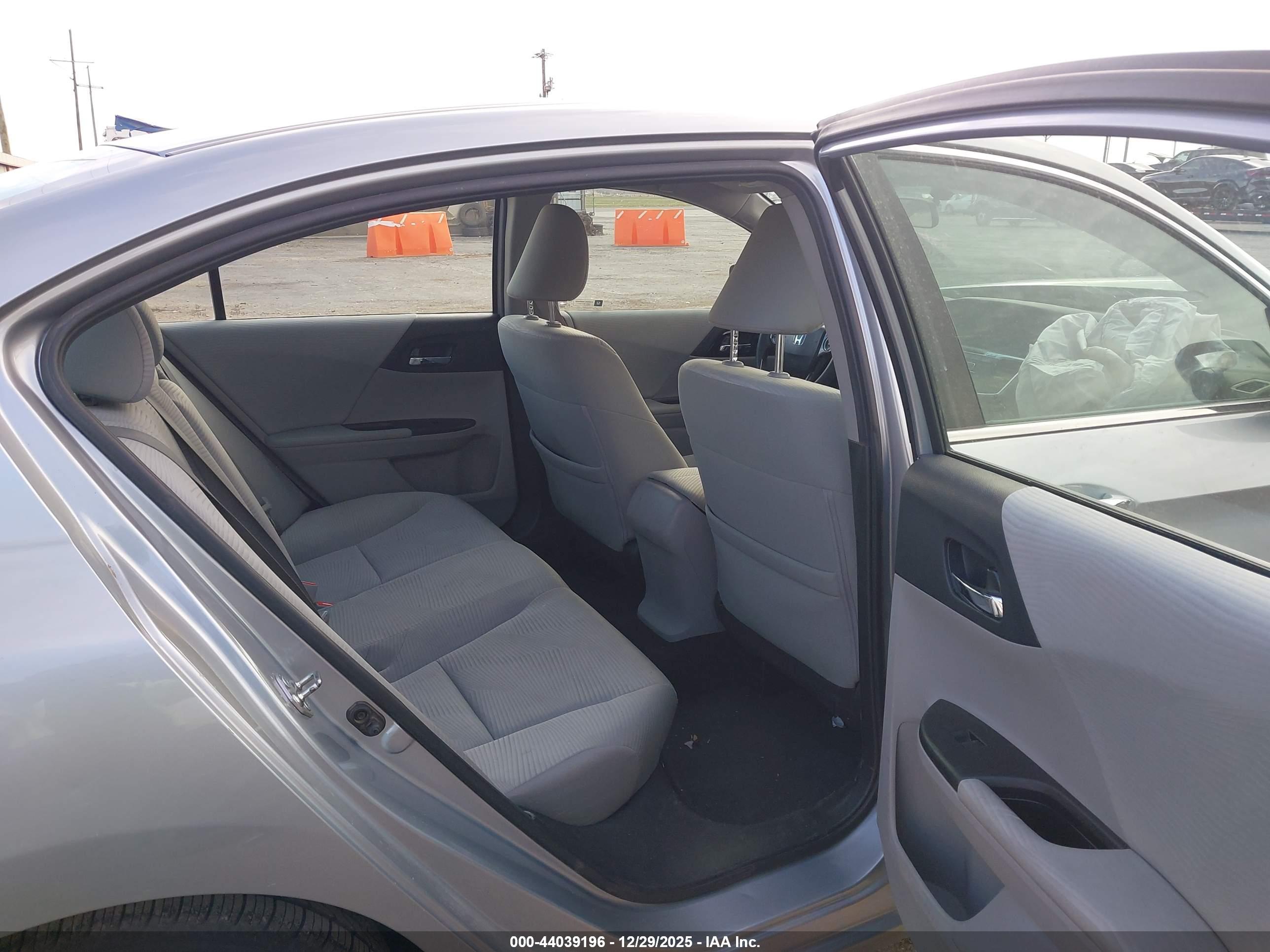 HONDA ACCORD image 8