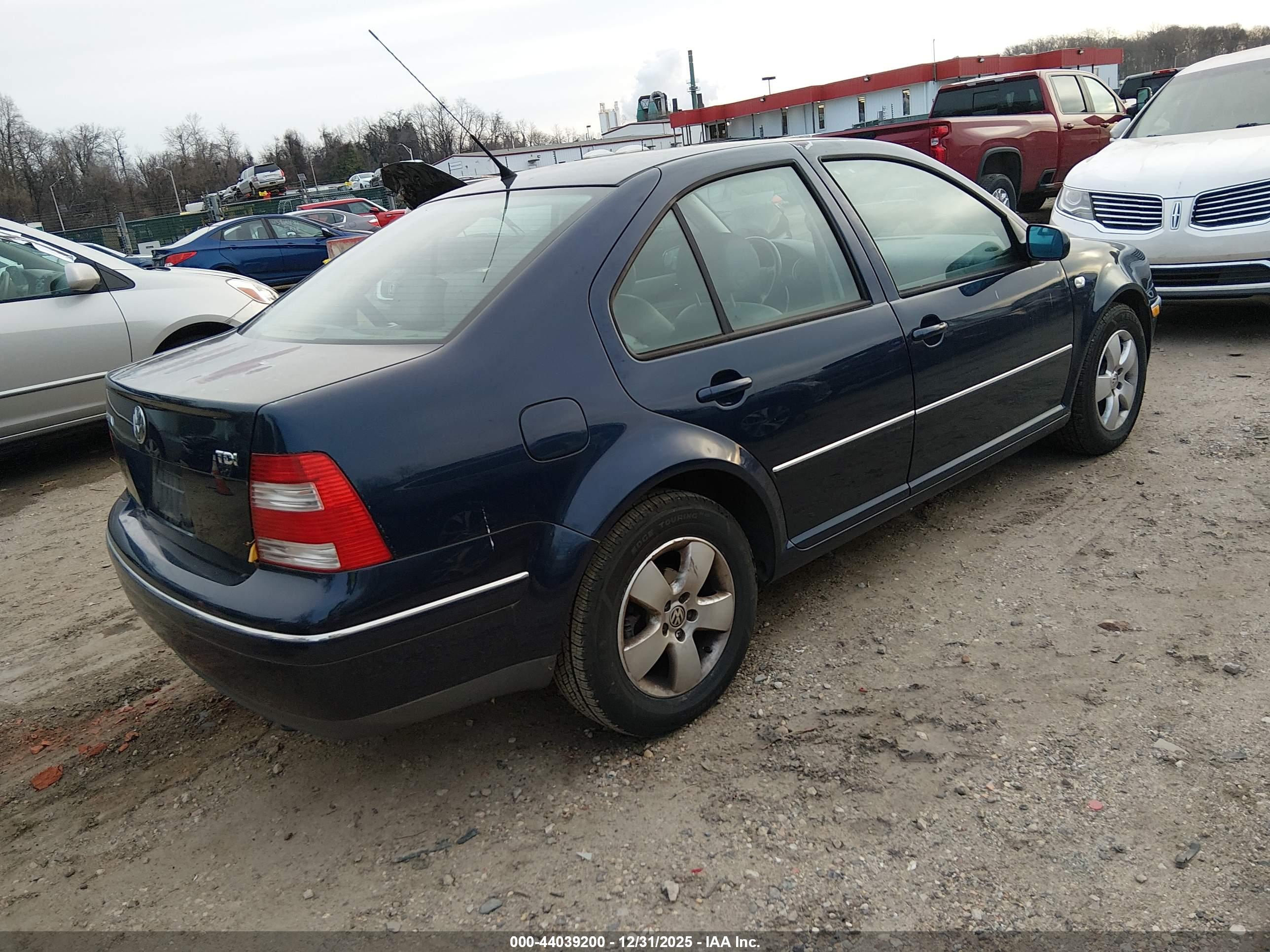 VOLKSWAGEN JETTA image 4