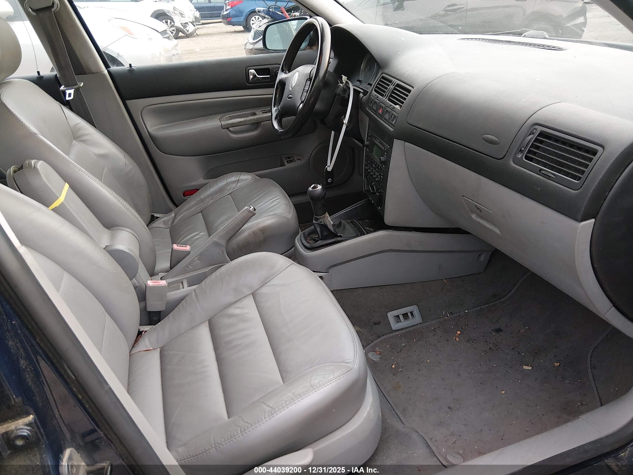 VOLKSWAGEN JETTA image 5