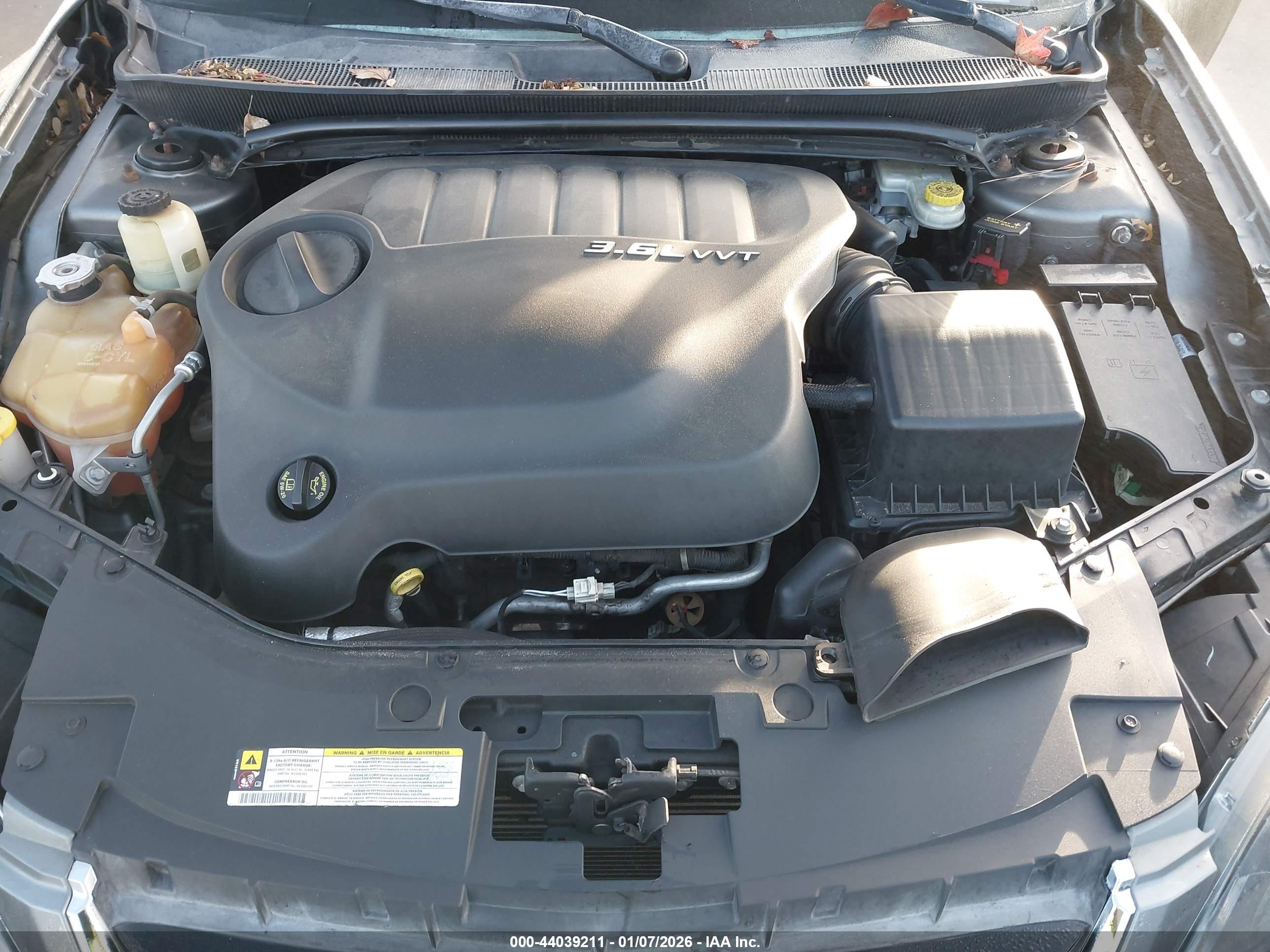CHRYSLER 200 image 10