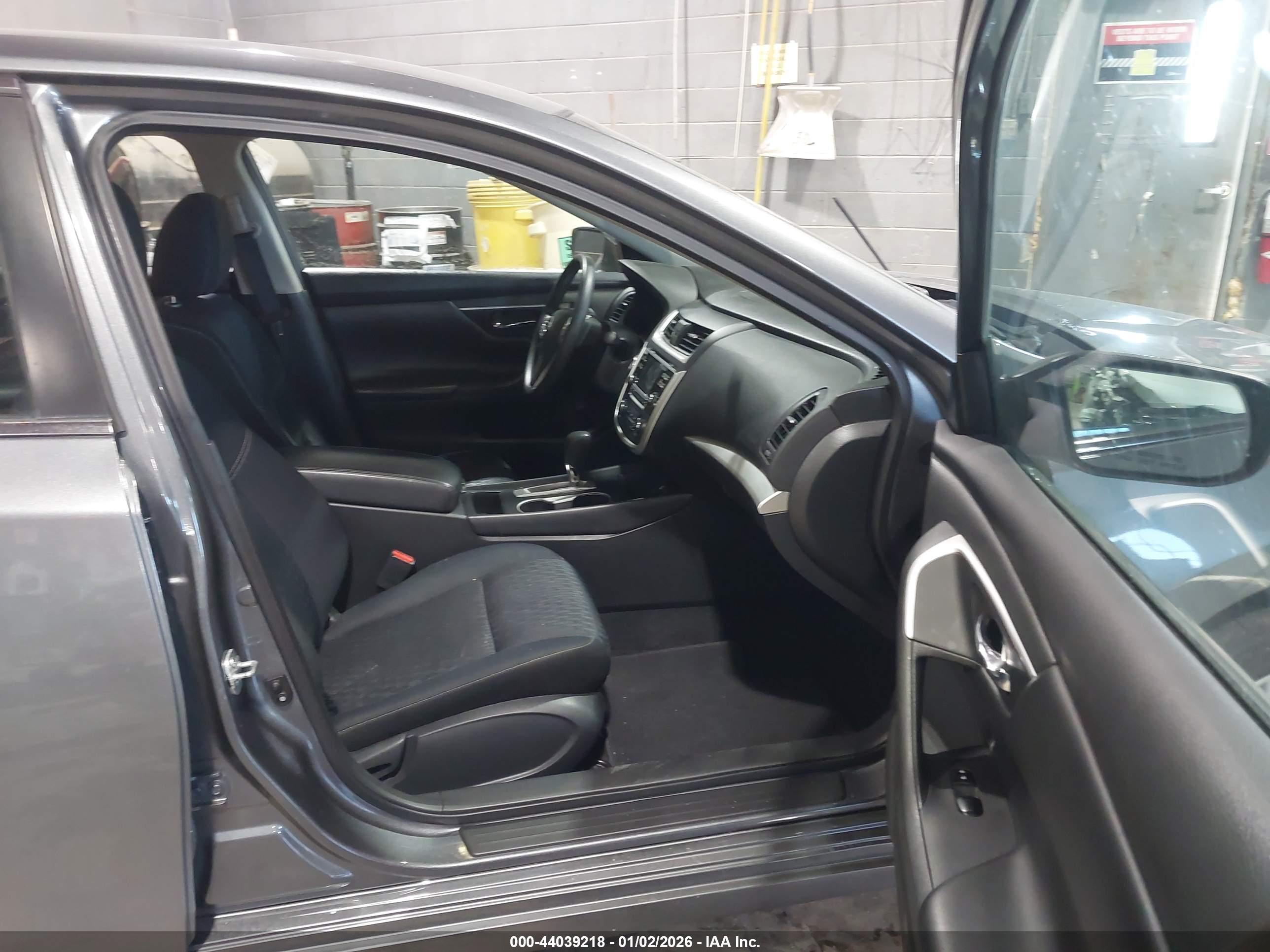 NISSAN ALTIMA image 5