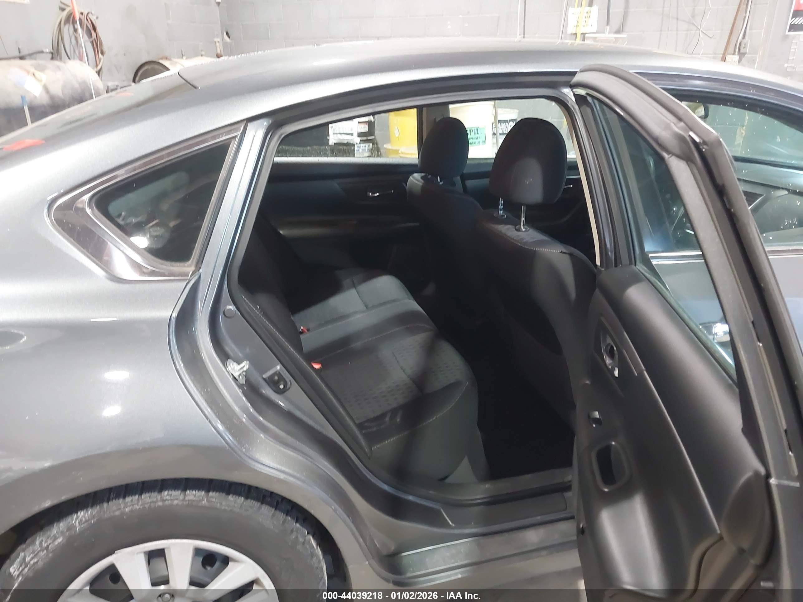 NISSAN ALTIMA image 8