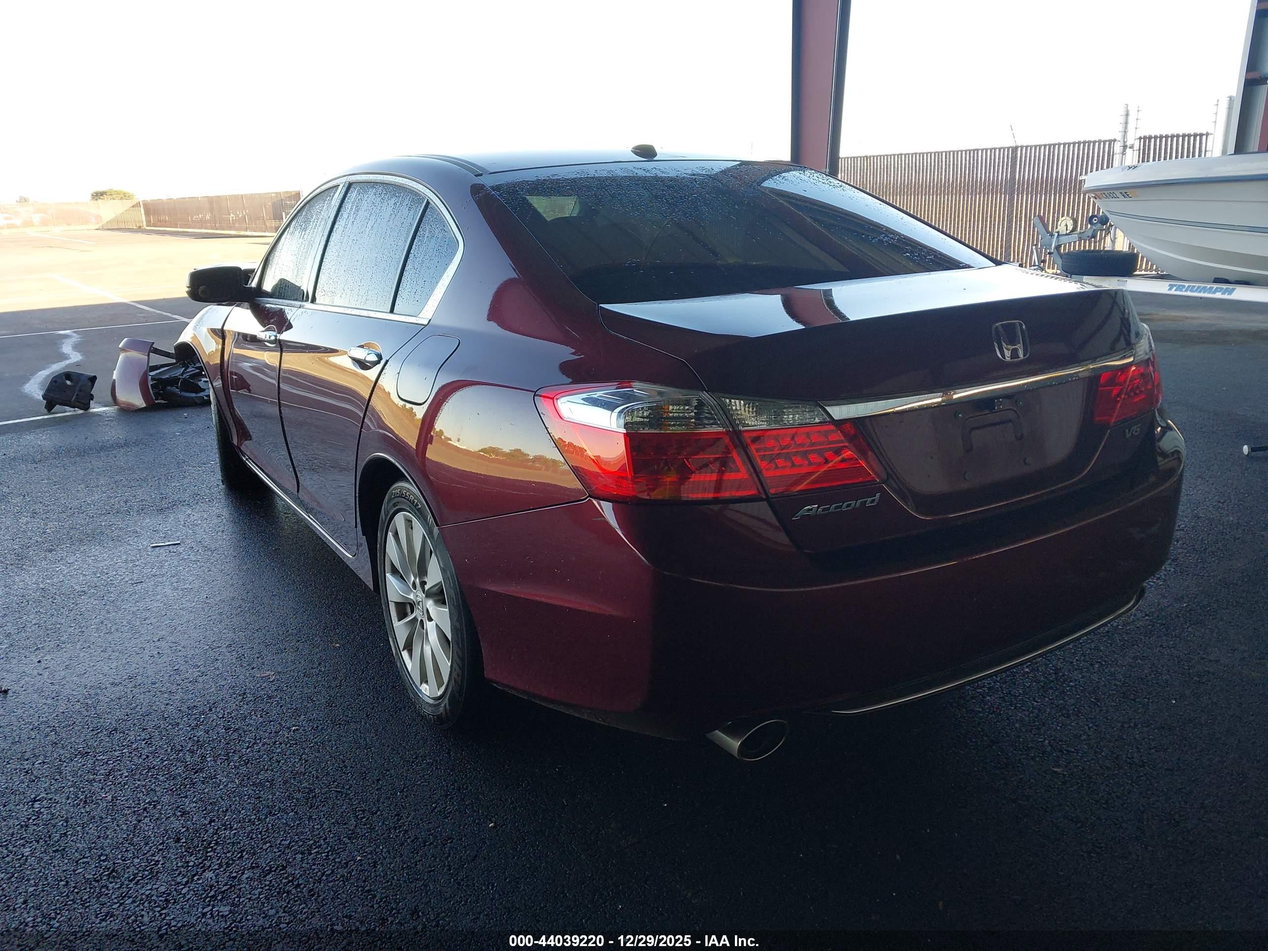 HONDA ACCORD image 3