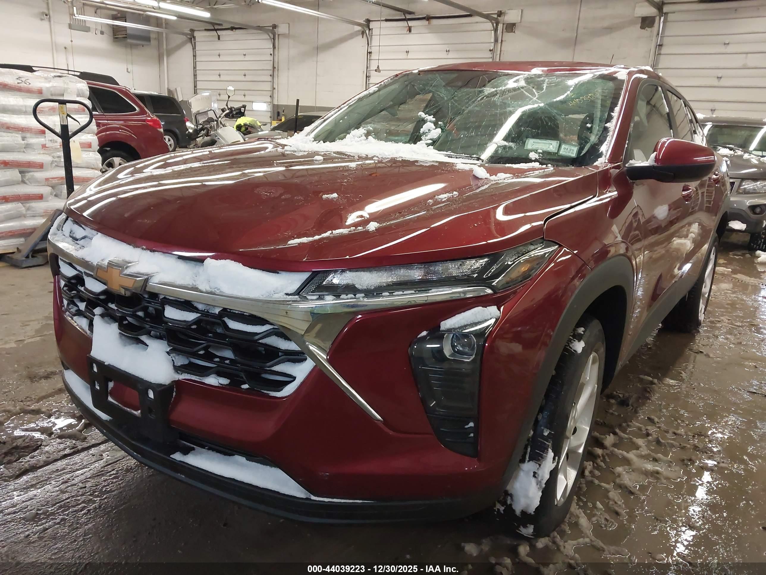 CHEVROLET TRAX image 2