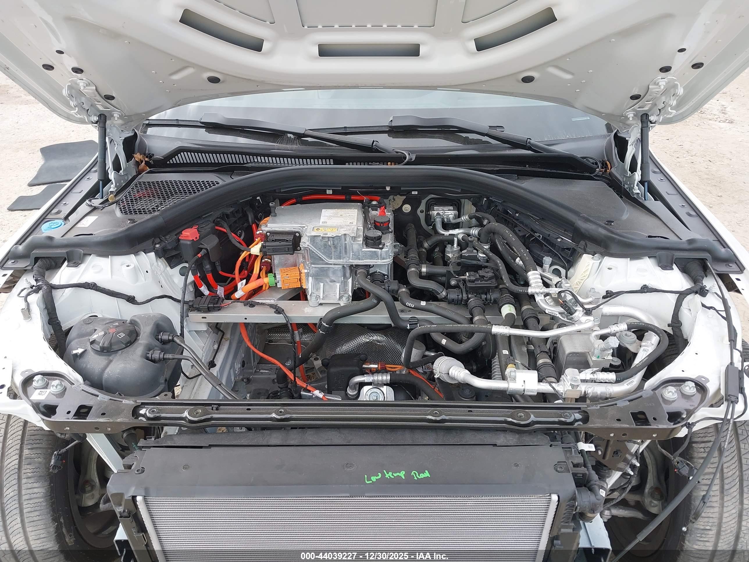 BMW I4 image 10