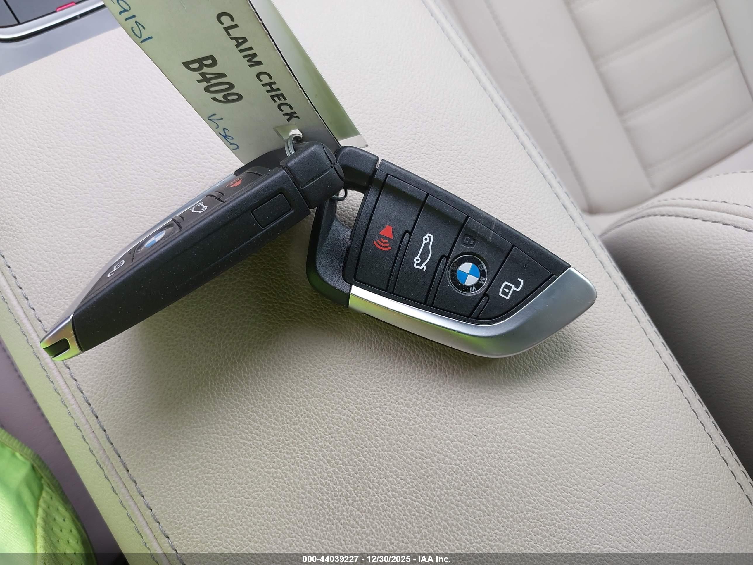 BMW I4 image 11
