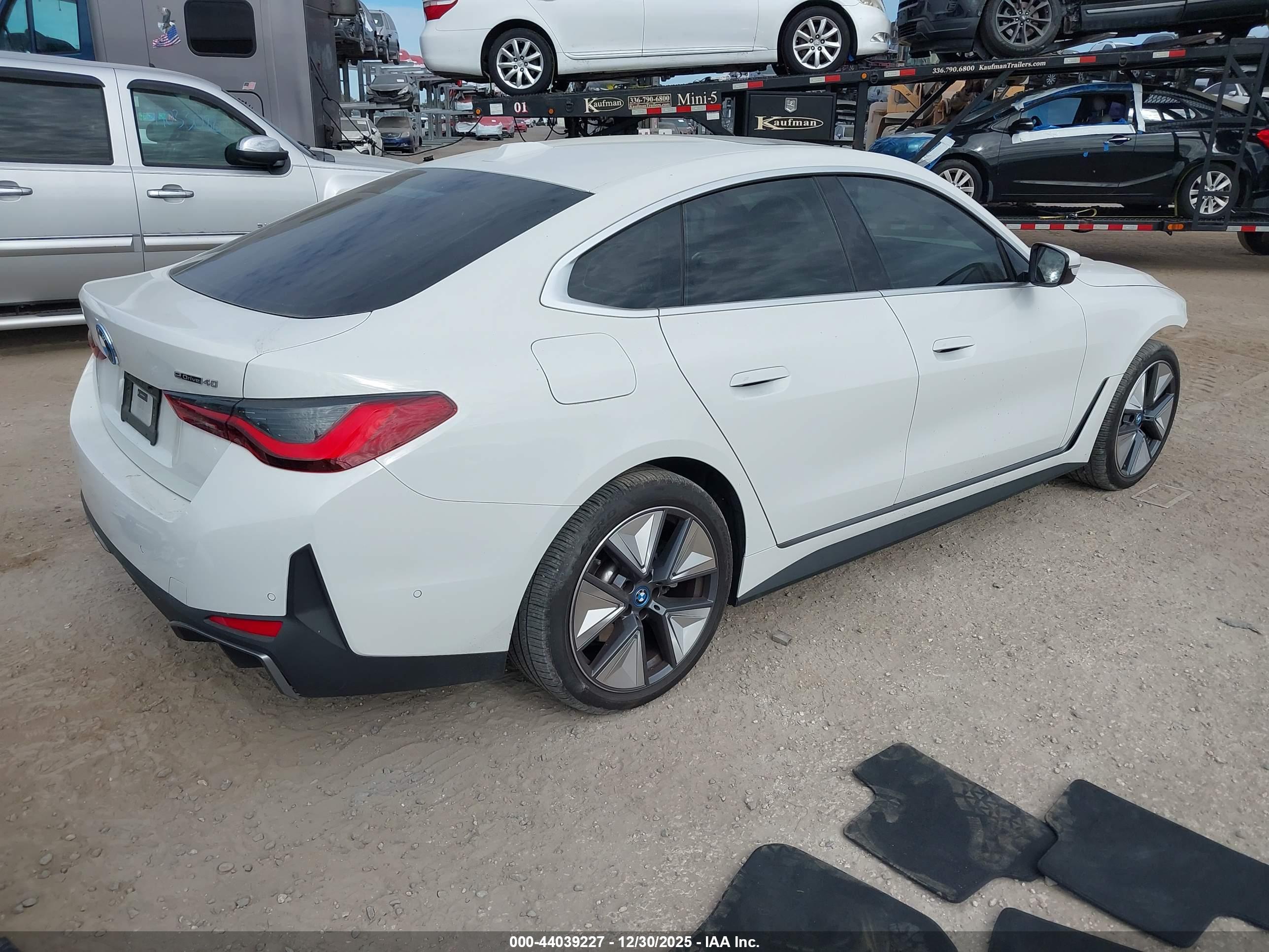 BMW I4 image 4