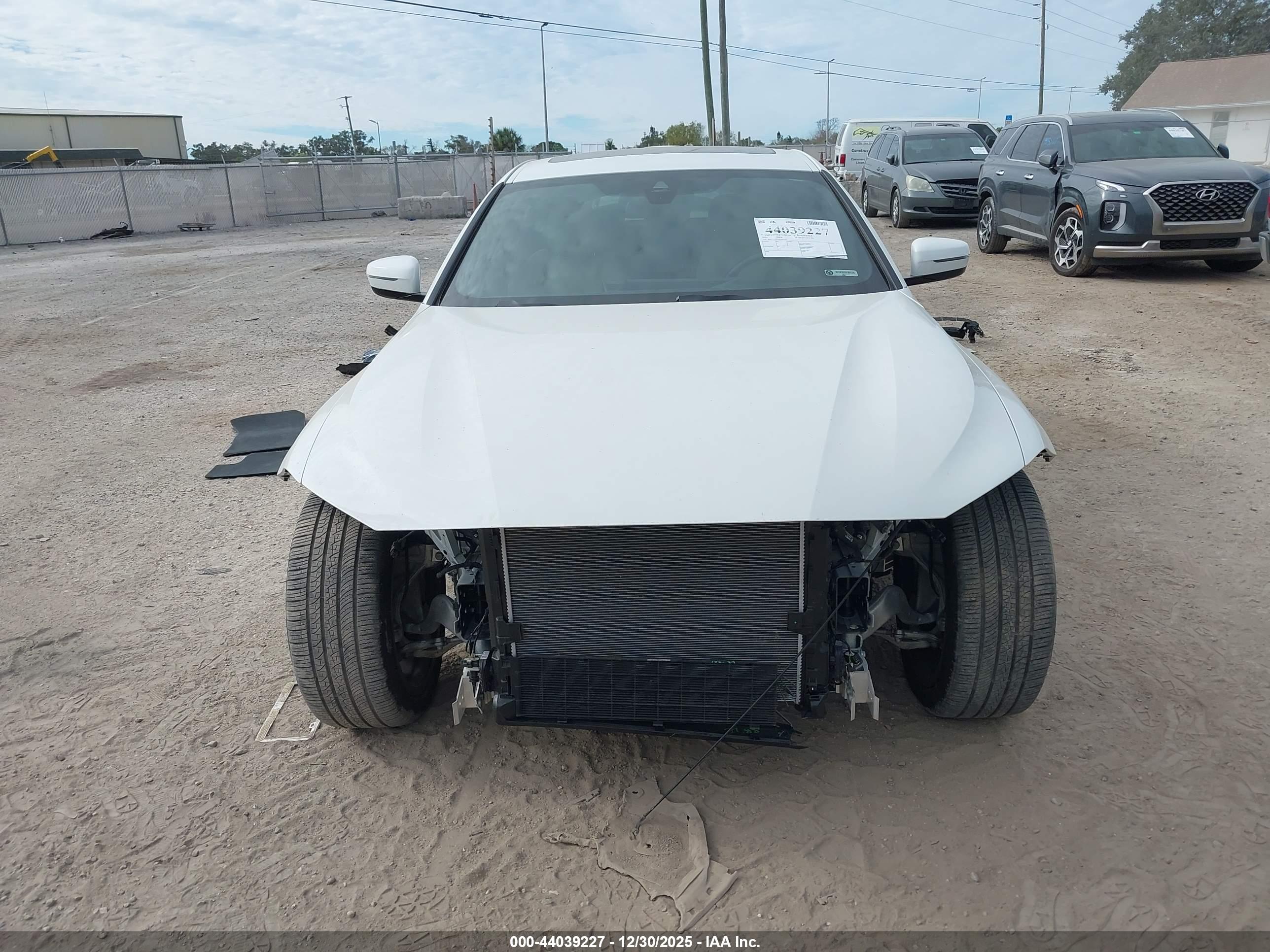 BMW I4 image 6