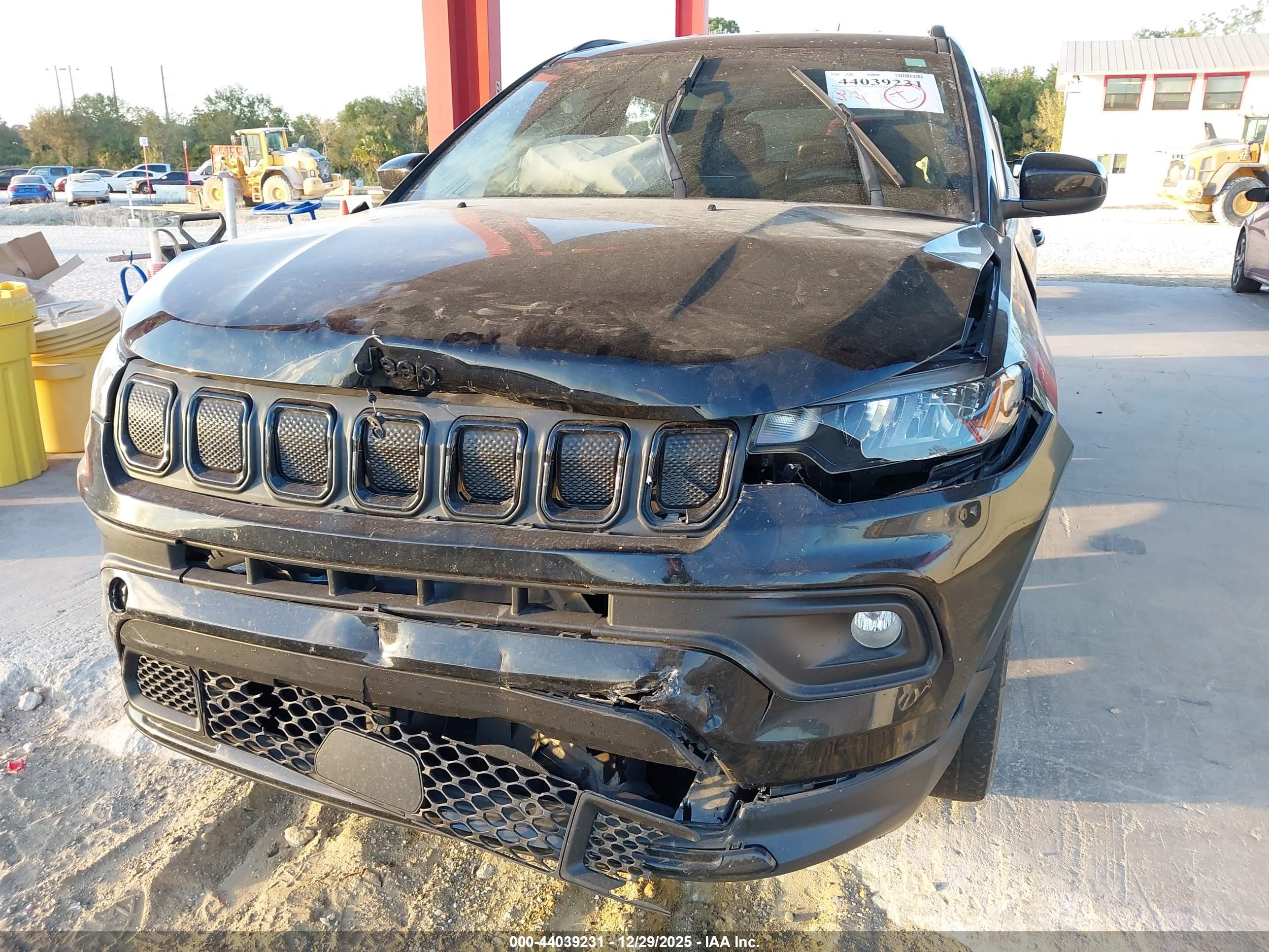 JEEP COMPASS image 6
