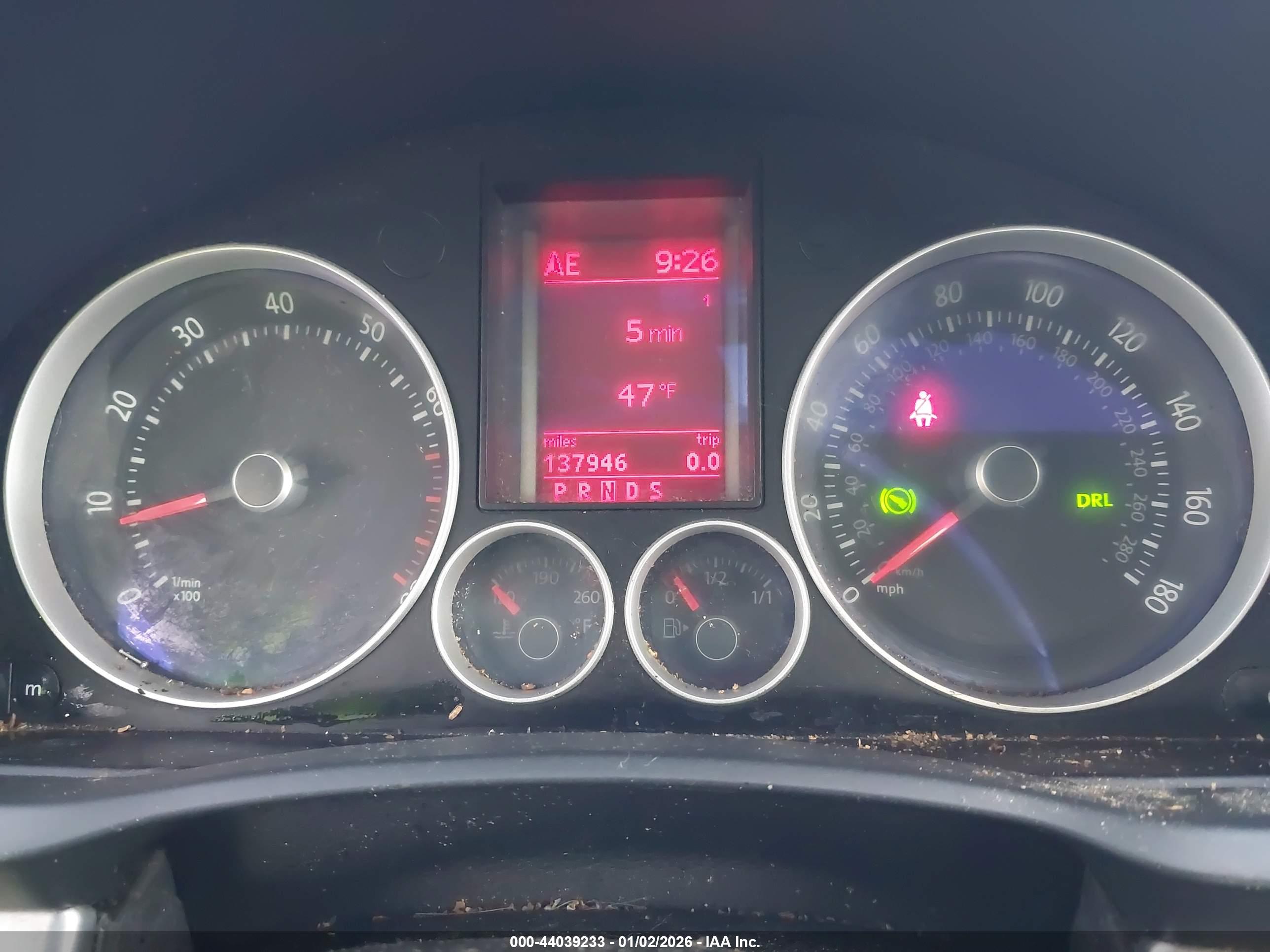 VOLKSWAGEN GTI image 7