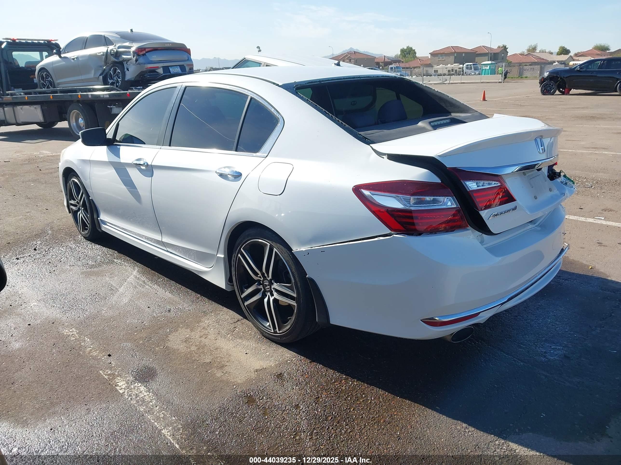 HONDA ACCORD image 3