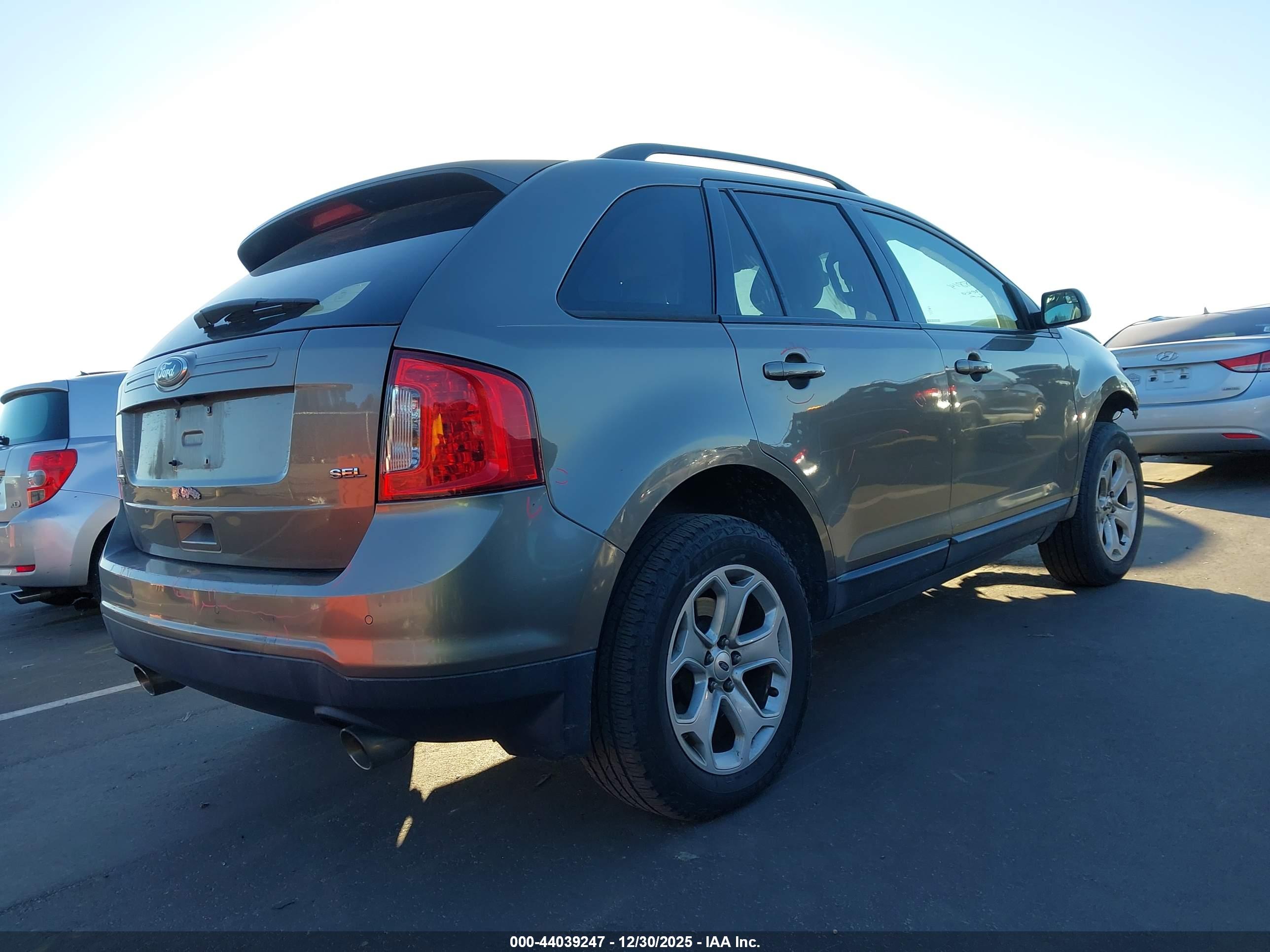 FORD EDGE image 4