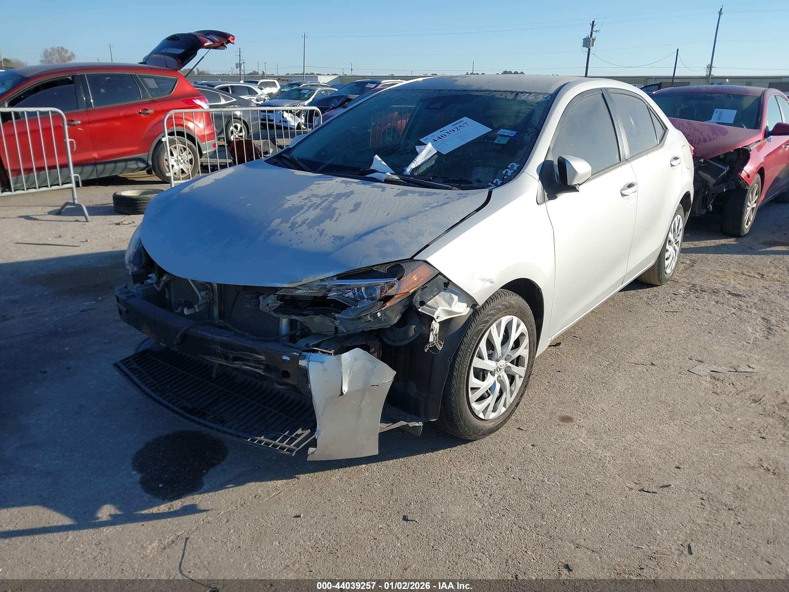 TOYOTA COROLLA image 2