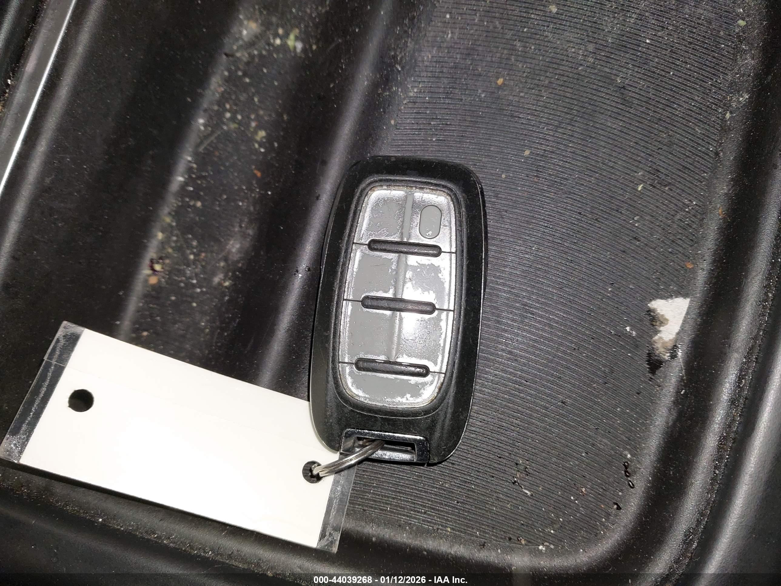 CHRYSLER PACIFICA image 11