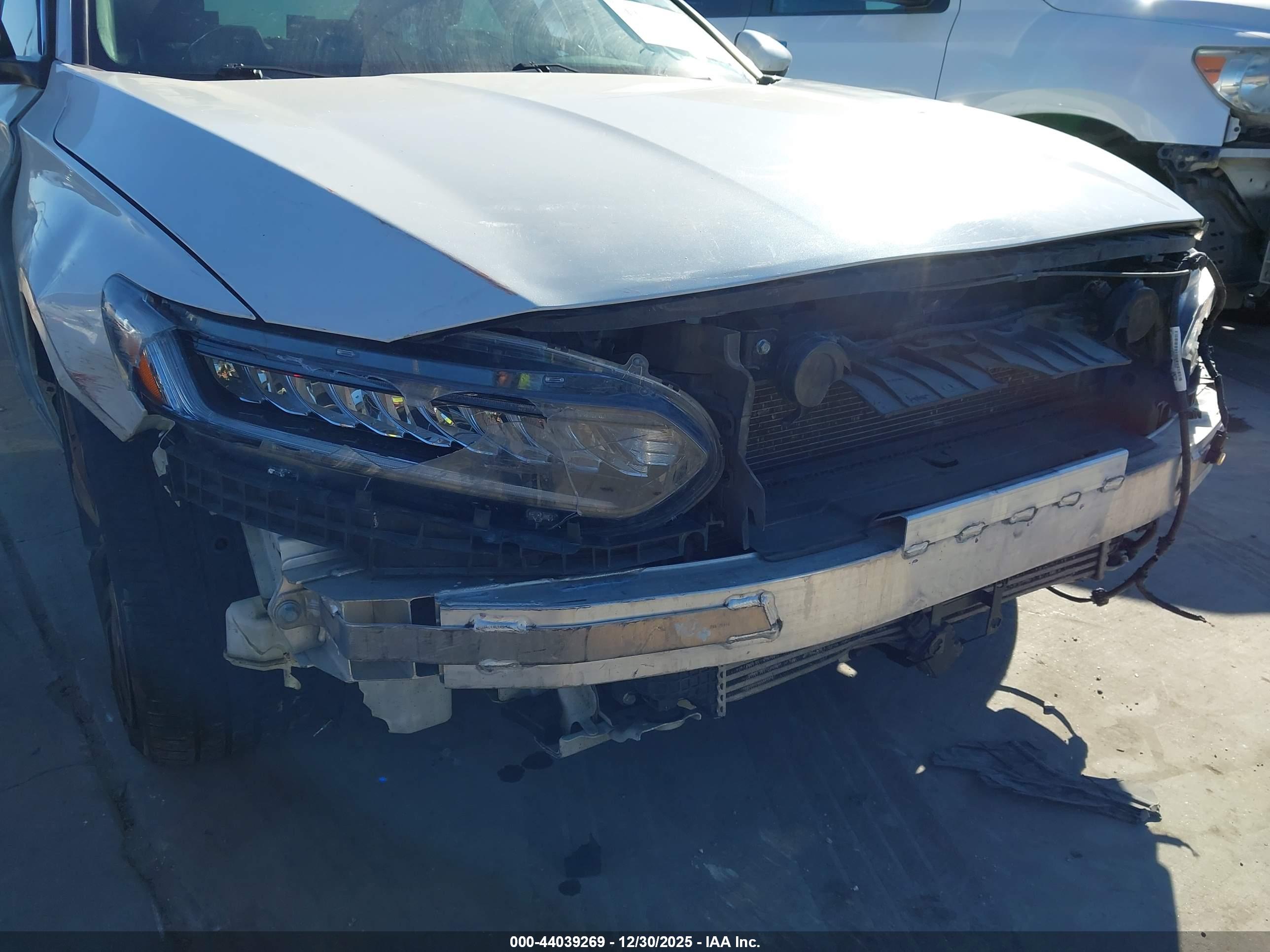 HONDA ACCORD image 6