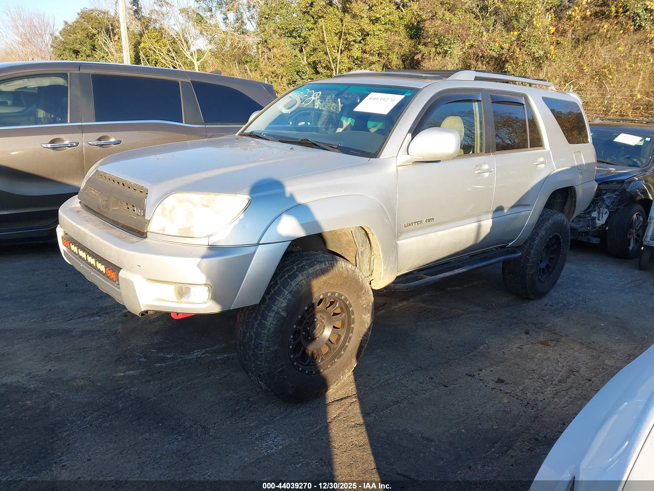 TOYOTA 4RUNNER image 2