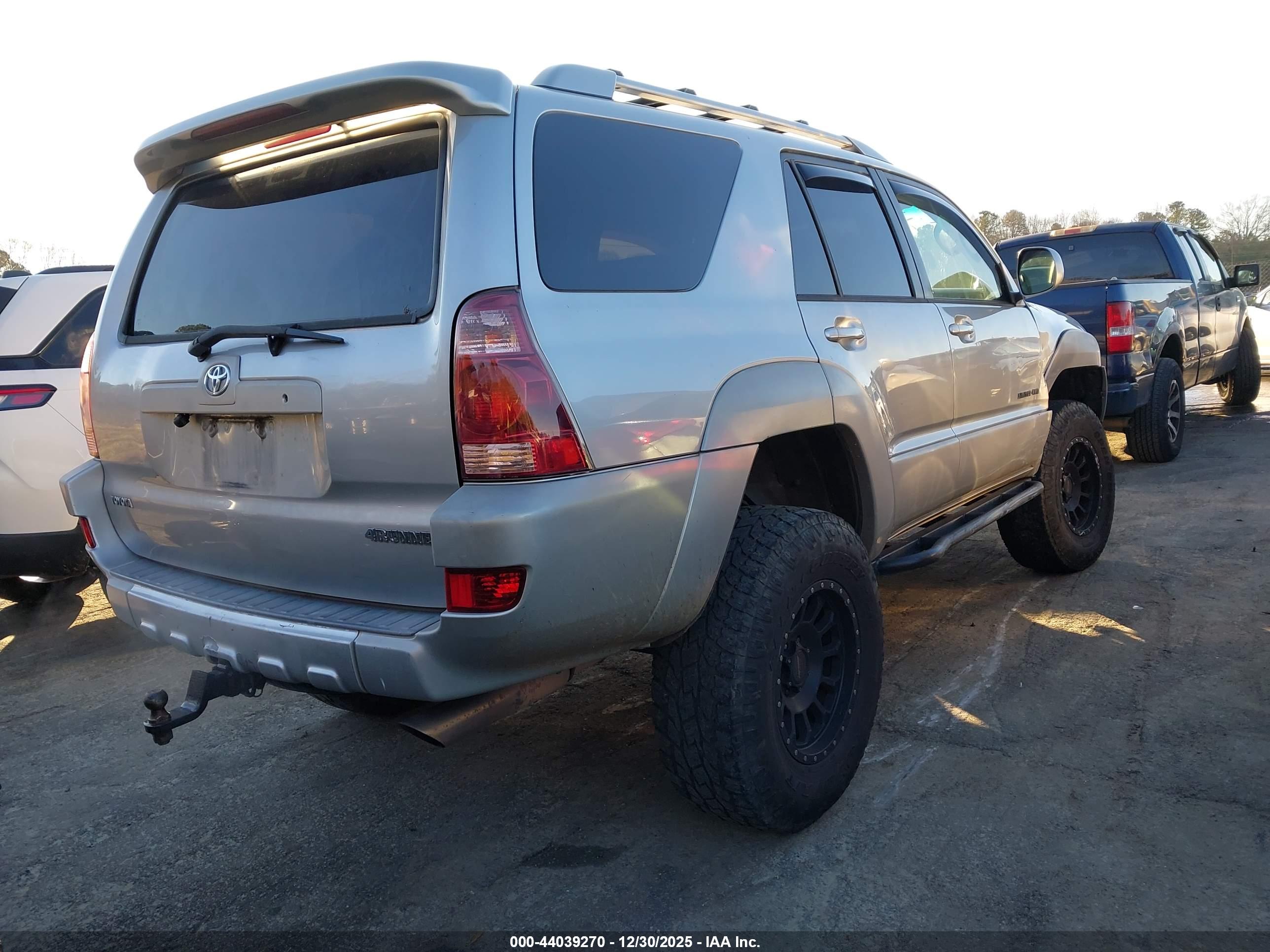 TOYOTA 4RUNNER image 4