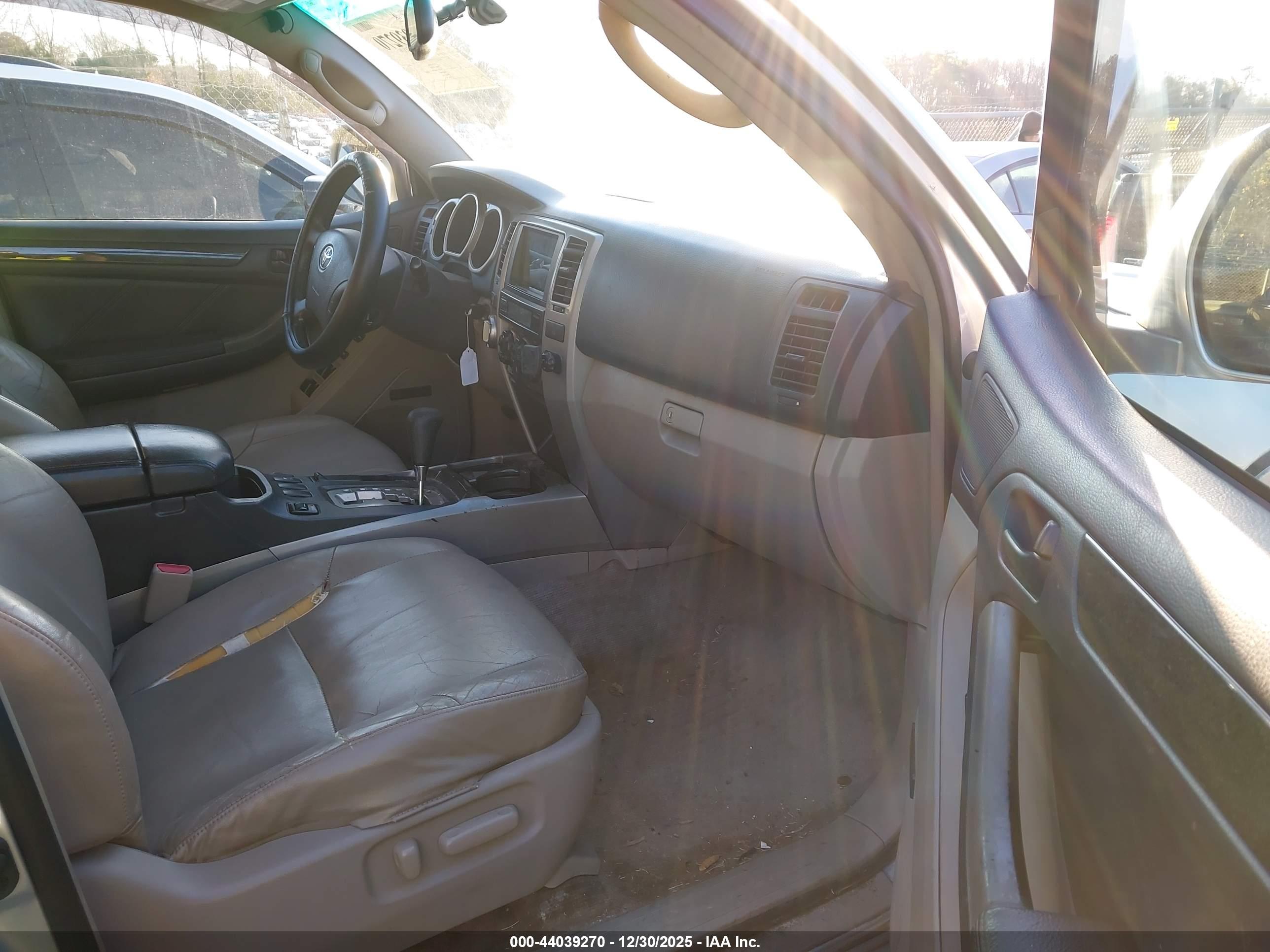 TOYOTA 4RUNNER image 5